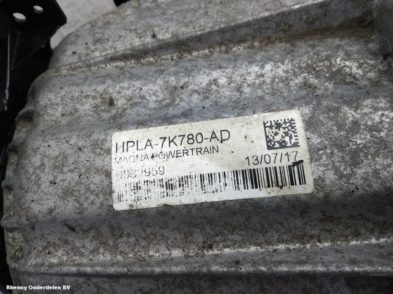 View Auto part TUSSENBAK LAND ROVER DISCOVERY 2017