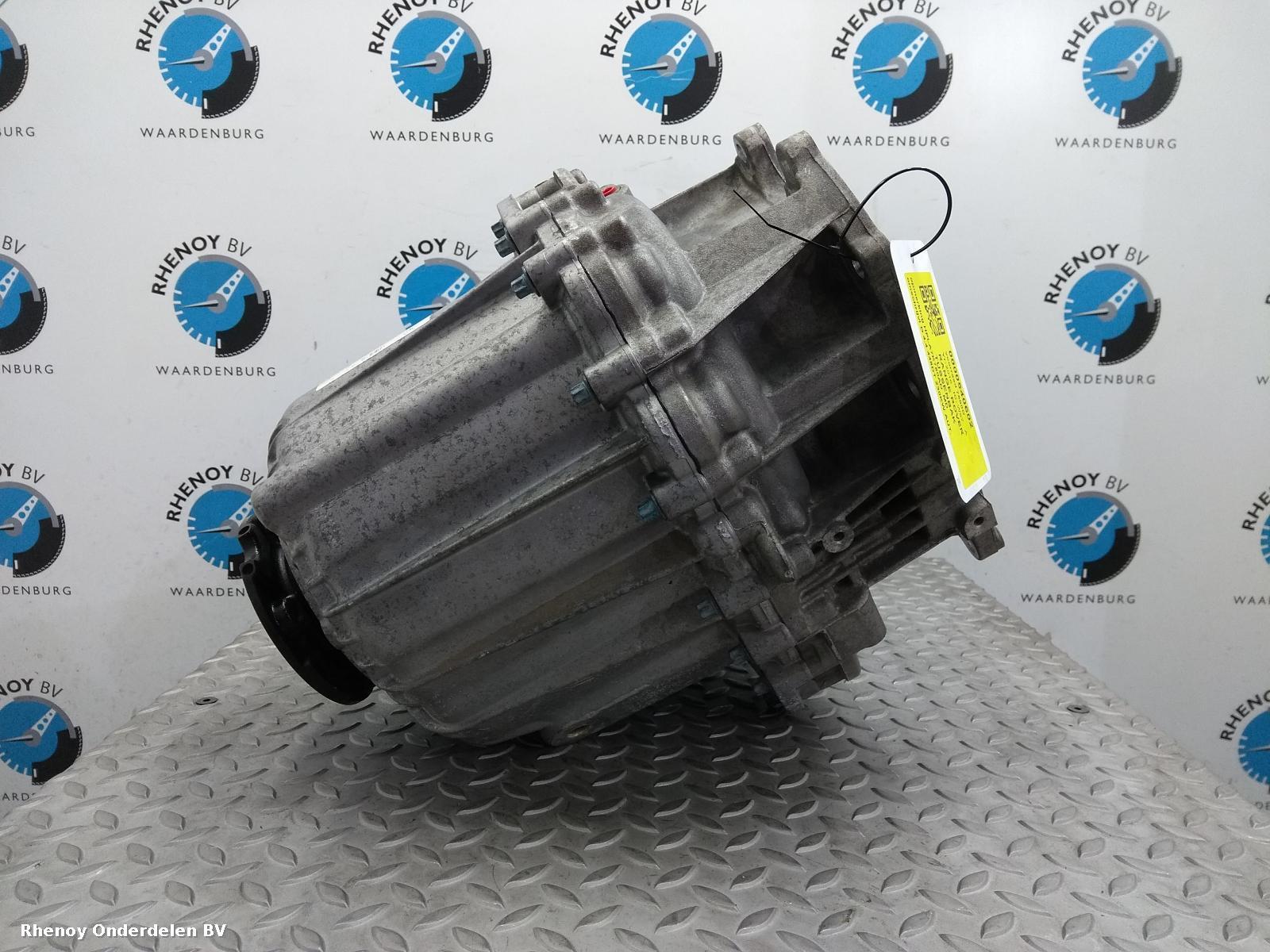 View Auto part TUSSENBAK LAND ROVER RANGE ROVER 2016
