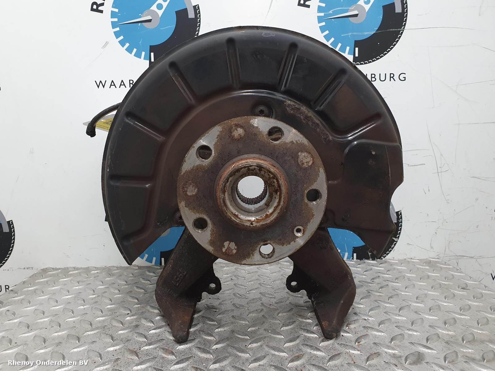 Bekijk Auto-onderdeel FUSEE LV SKODA OCTAVIA 2011