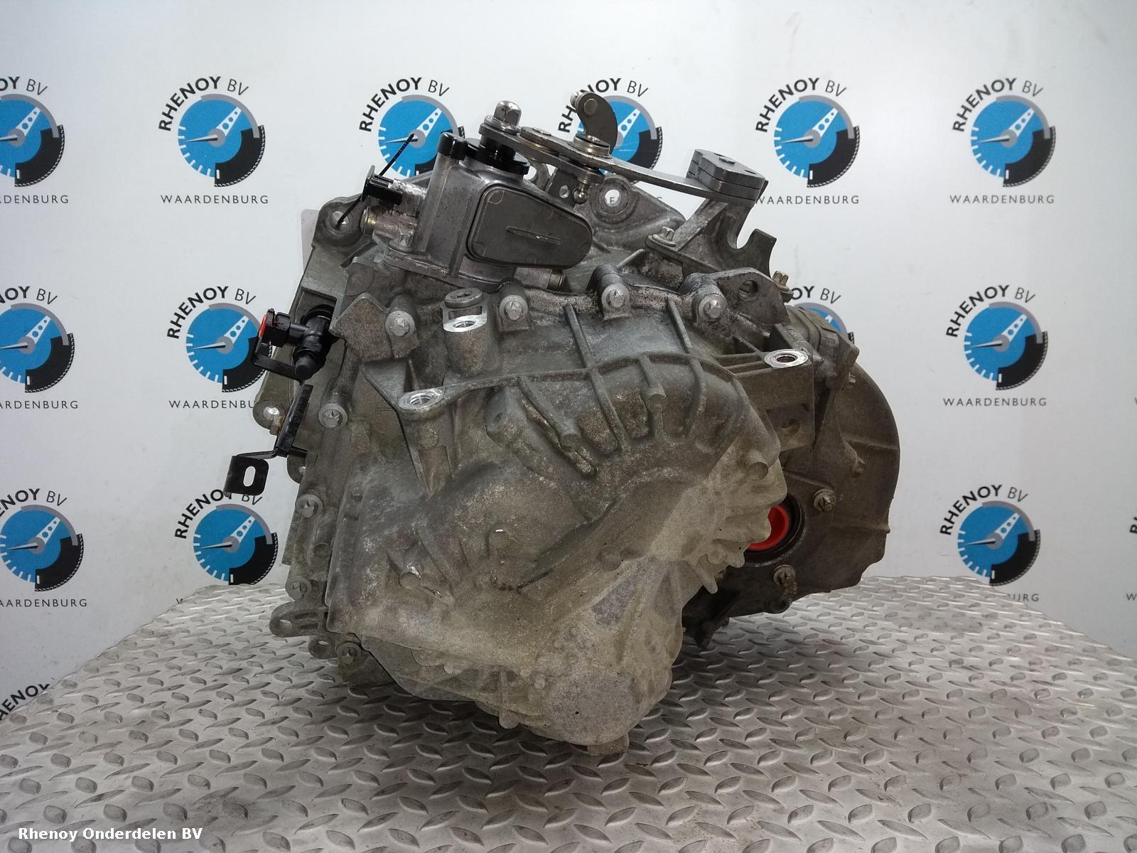 View Auto part TRANSMISSIE / VERSNELLINGSBAK OPEL / VAUXHALL ASTRA 2014