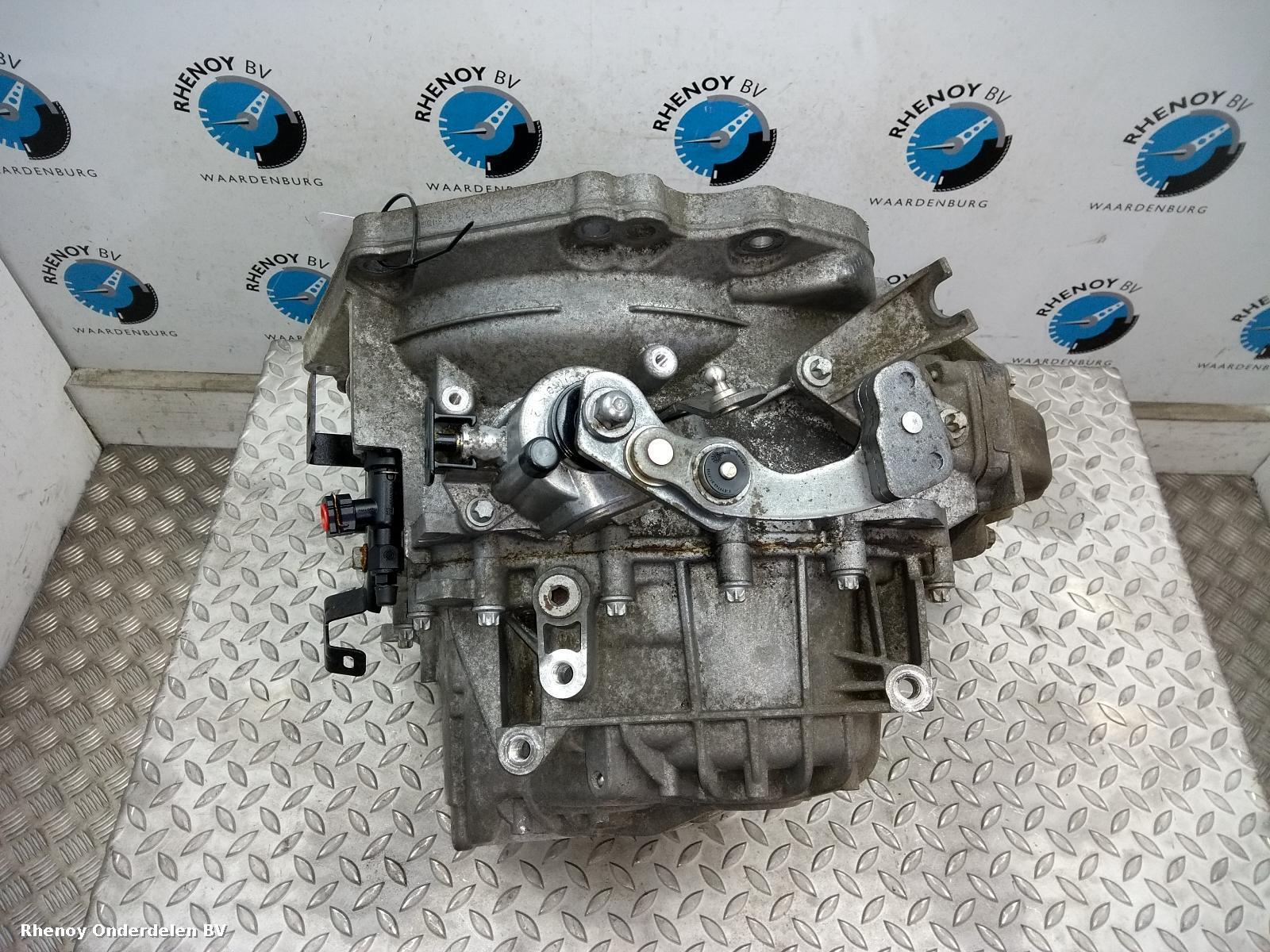 View Auto part TRANSMISSIE / VERSNELLINGSBAK OPEL / VAUXHALL ASTRA 2014
