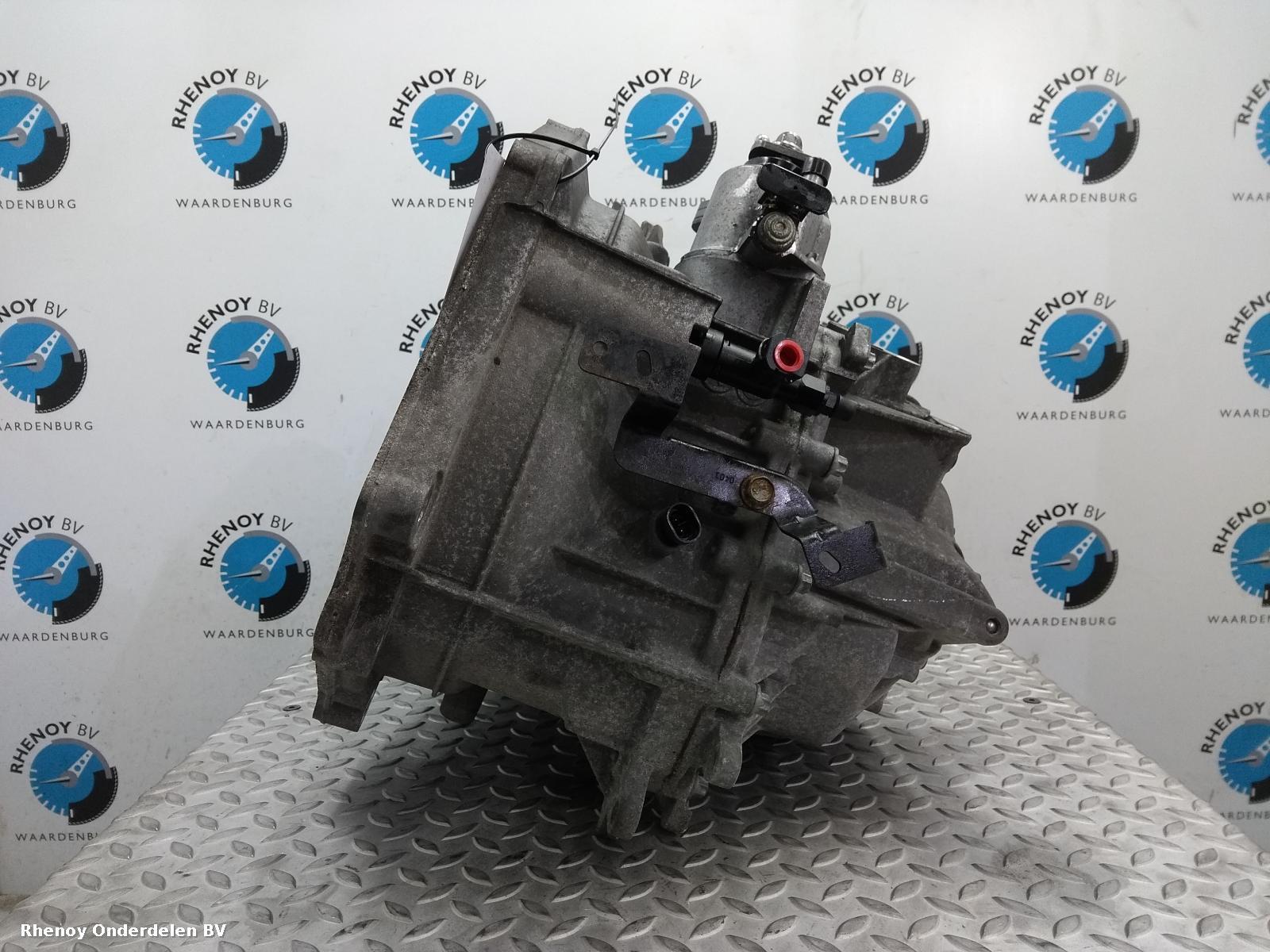 View Auto part TRANSMISSIE / VERSNELLINGSBAK OPEL / VAUXHALL ASTRA 2014