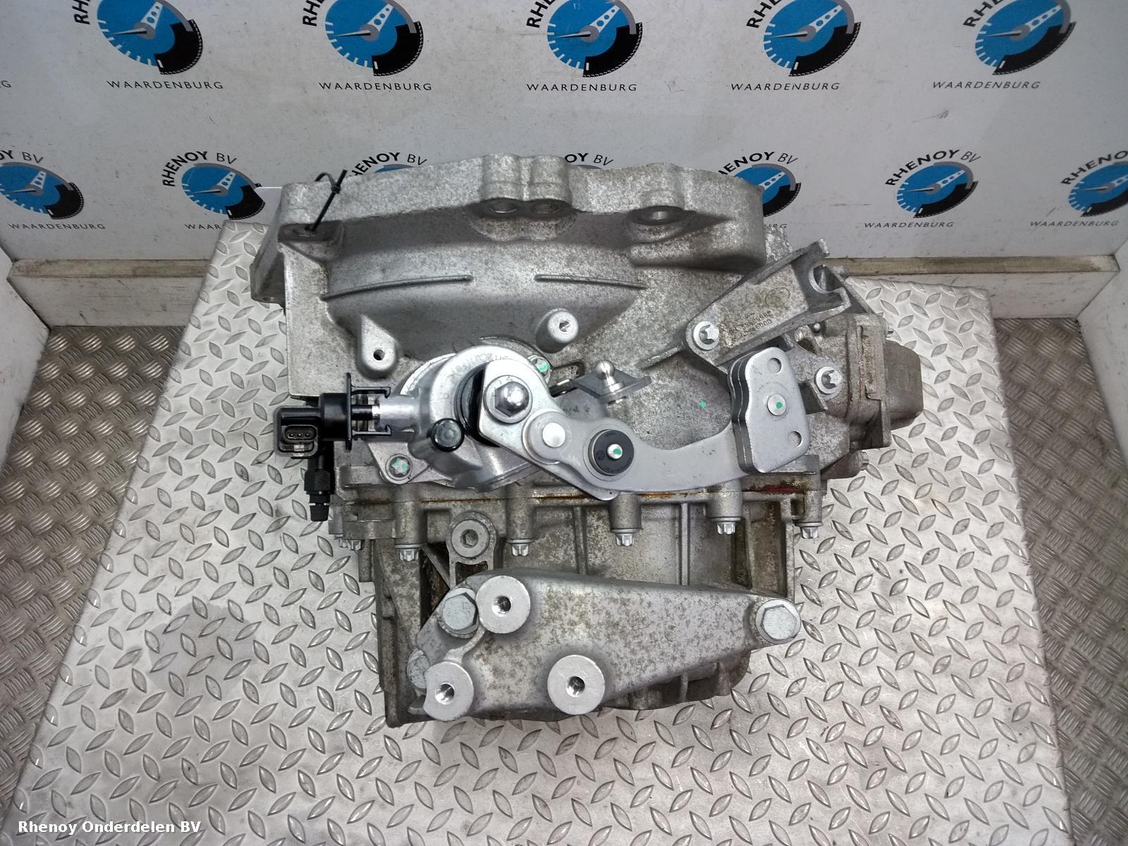 View Auto part TRANSMISSIE / VERSNELLINGSBAK OPEL / VAUXHALL ASTRA 2015