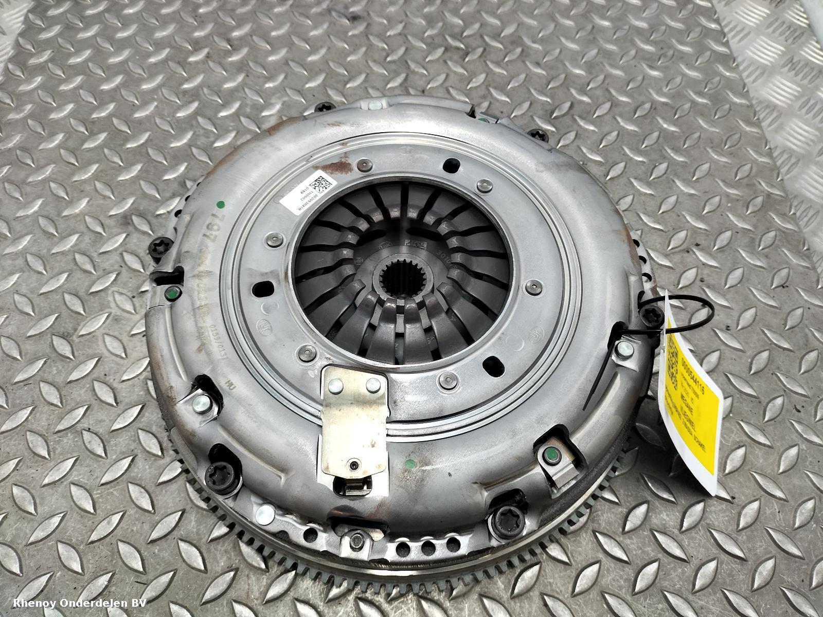 2020 RENAULT MEGANE VLIEGWIEL / KOPPELING View Auto part VLIEGWIEL / KOPPELING RENAULT MEGANE 2020