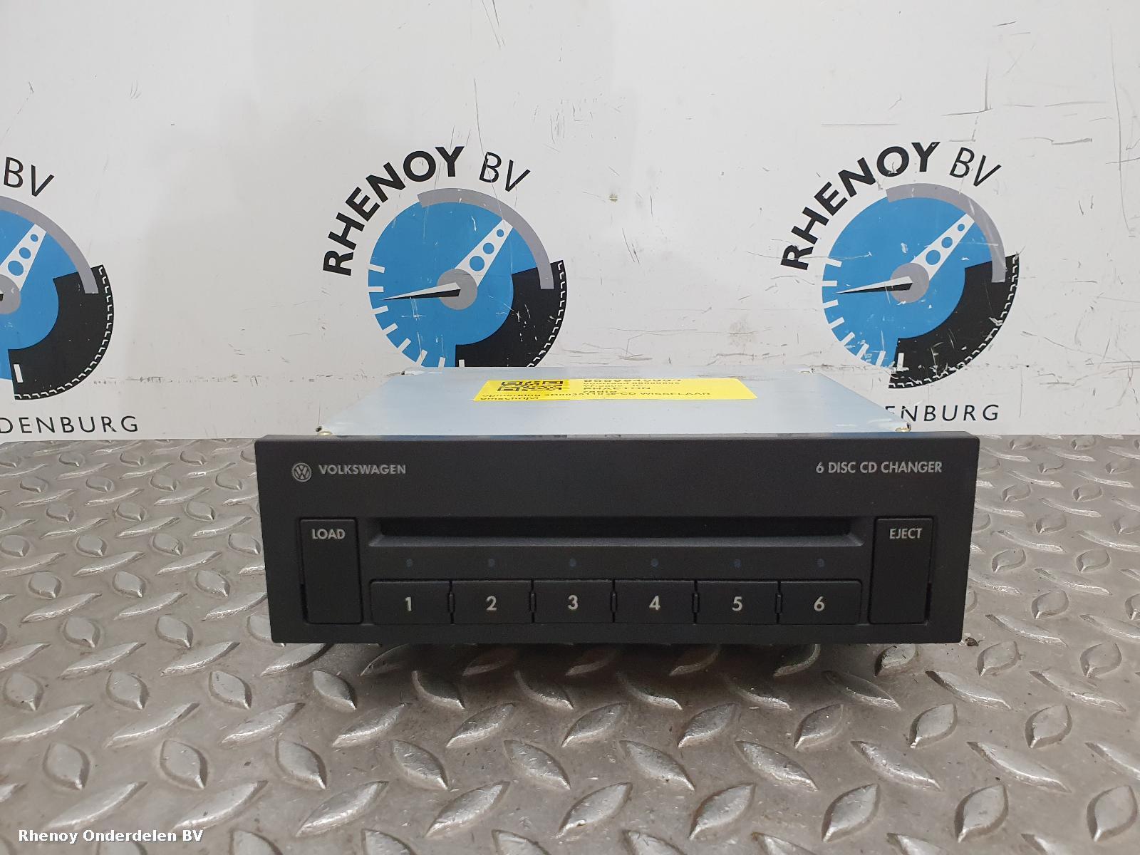 Bekijk Auto-onderdeel RADIO VOLKSWAGEN PHAETON 2005