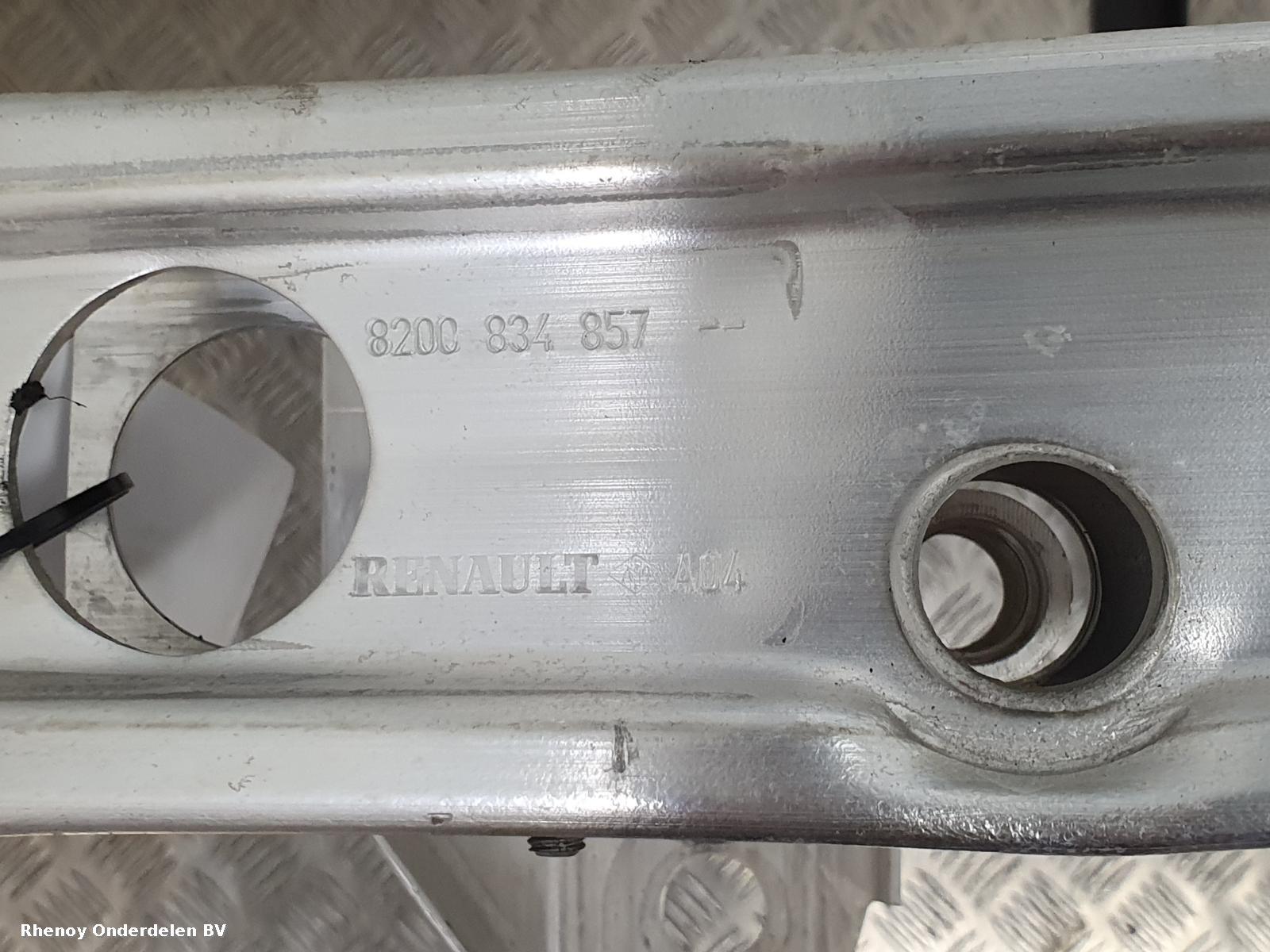 2013 RENAULT CLIO Front Bumper Reinforcement View Auto part Front Bumper Reinforcement RENAULT CLIO 2013