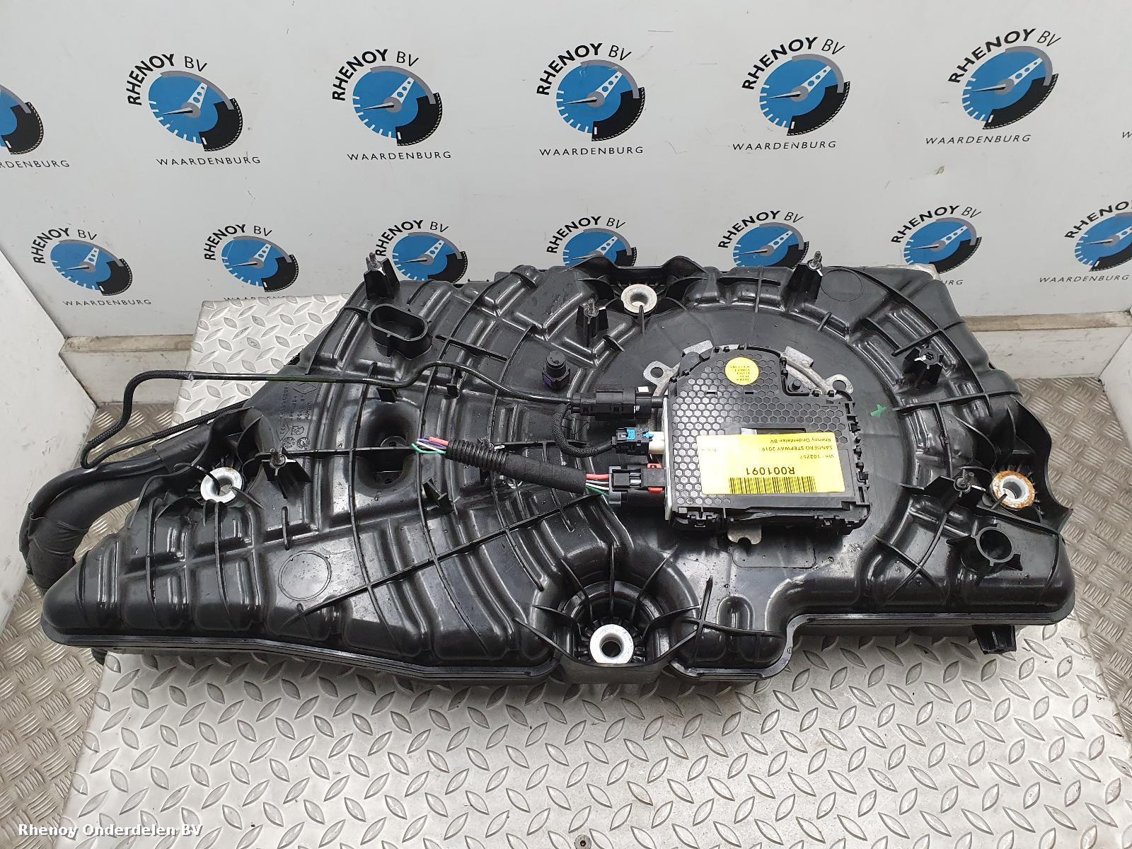 View Auto part ADBLUE POMP DACIA SANDERO STEPWAY 2019