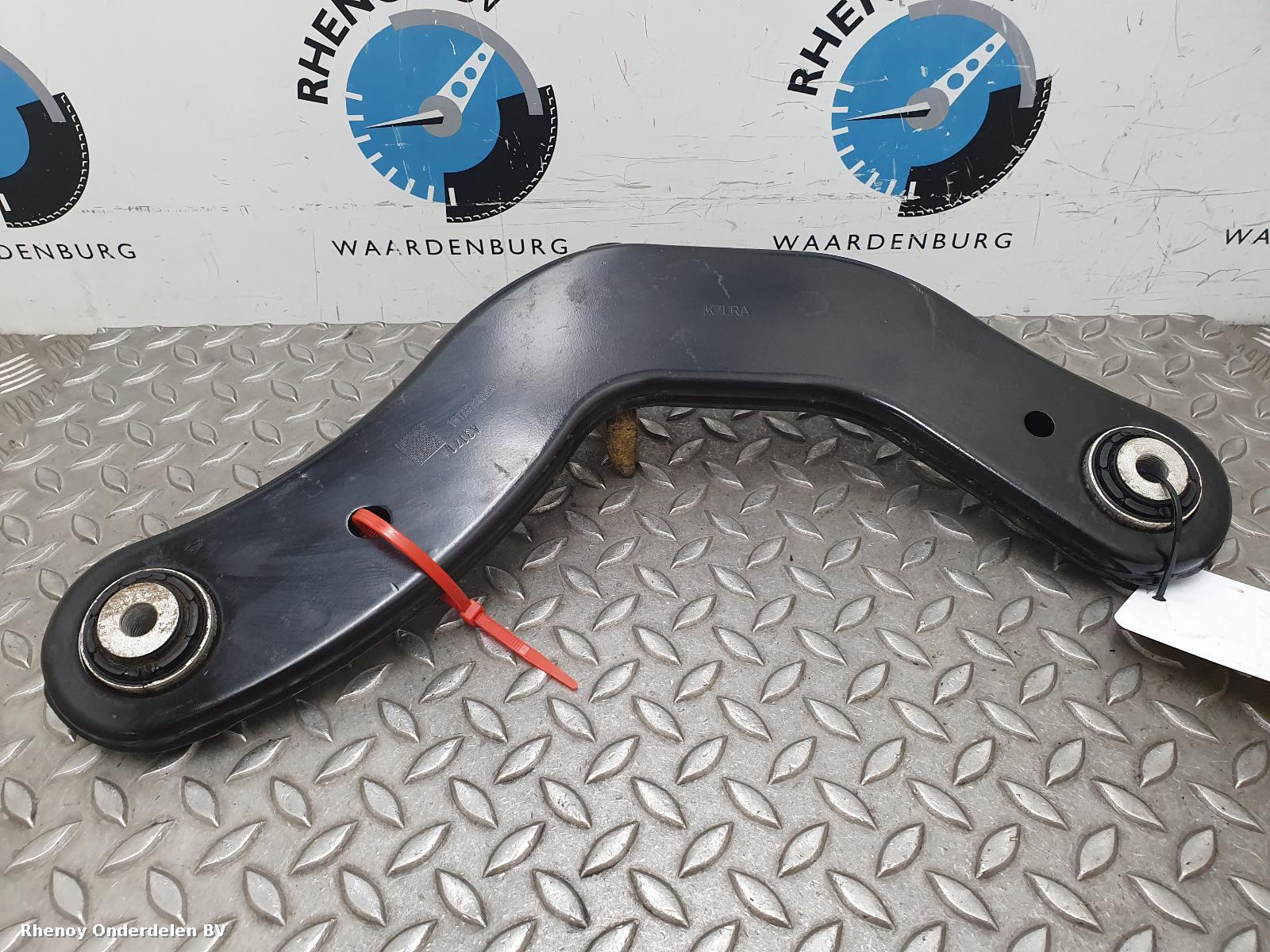 Bekijk Auto-onderdeel DRAAGARM BOVEN RA FORD FOCUS ACTIVE 2018