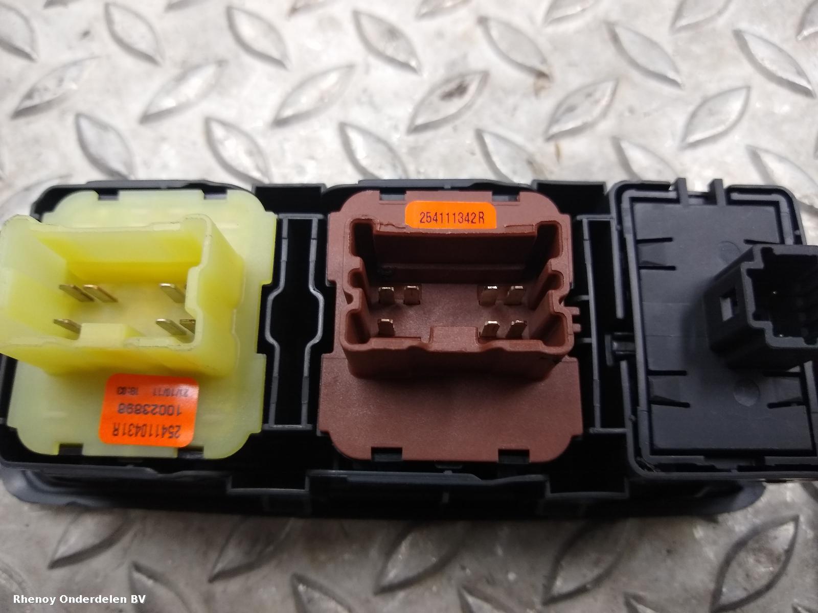 View Auto part OVERIGE DACIA LODGY 2013