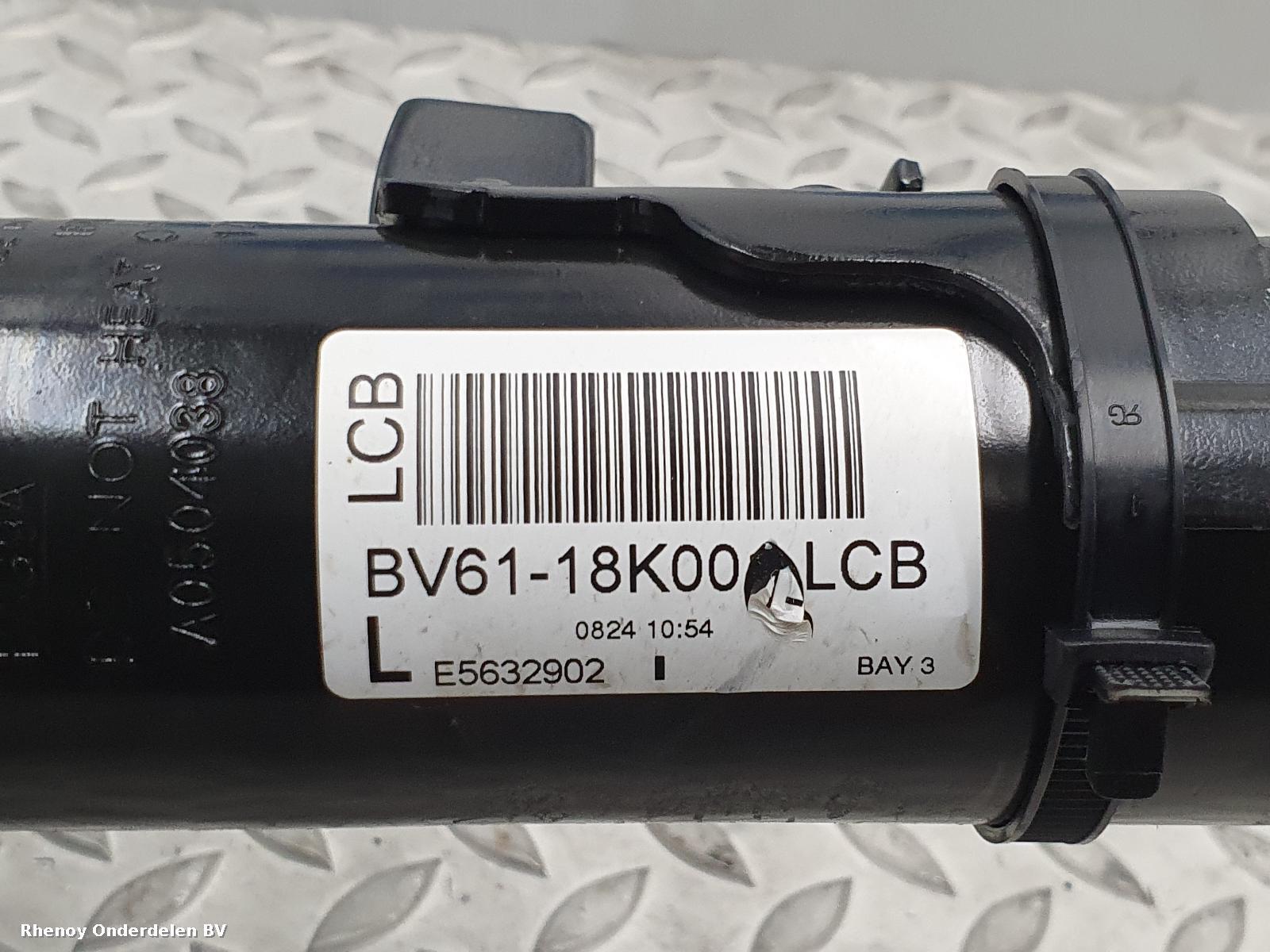View Auto part VEERPOOT / SCHOKBREKER LV FORD FOCUS C MAX 2017
