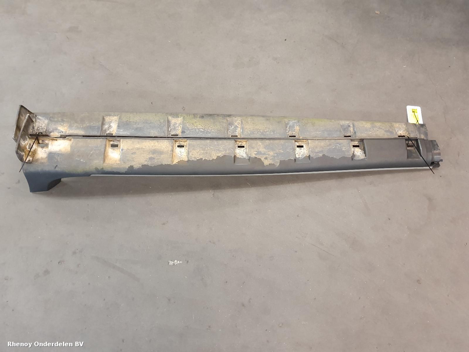 View Auto part Side Skirt DACIA DUSTER 2011