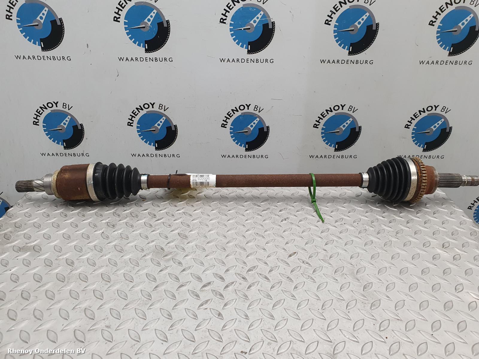 Bekijk Auto-onderdeel AANDRIJFAS L DACIA DUSTER 2011