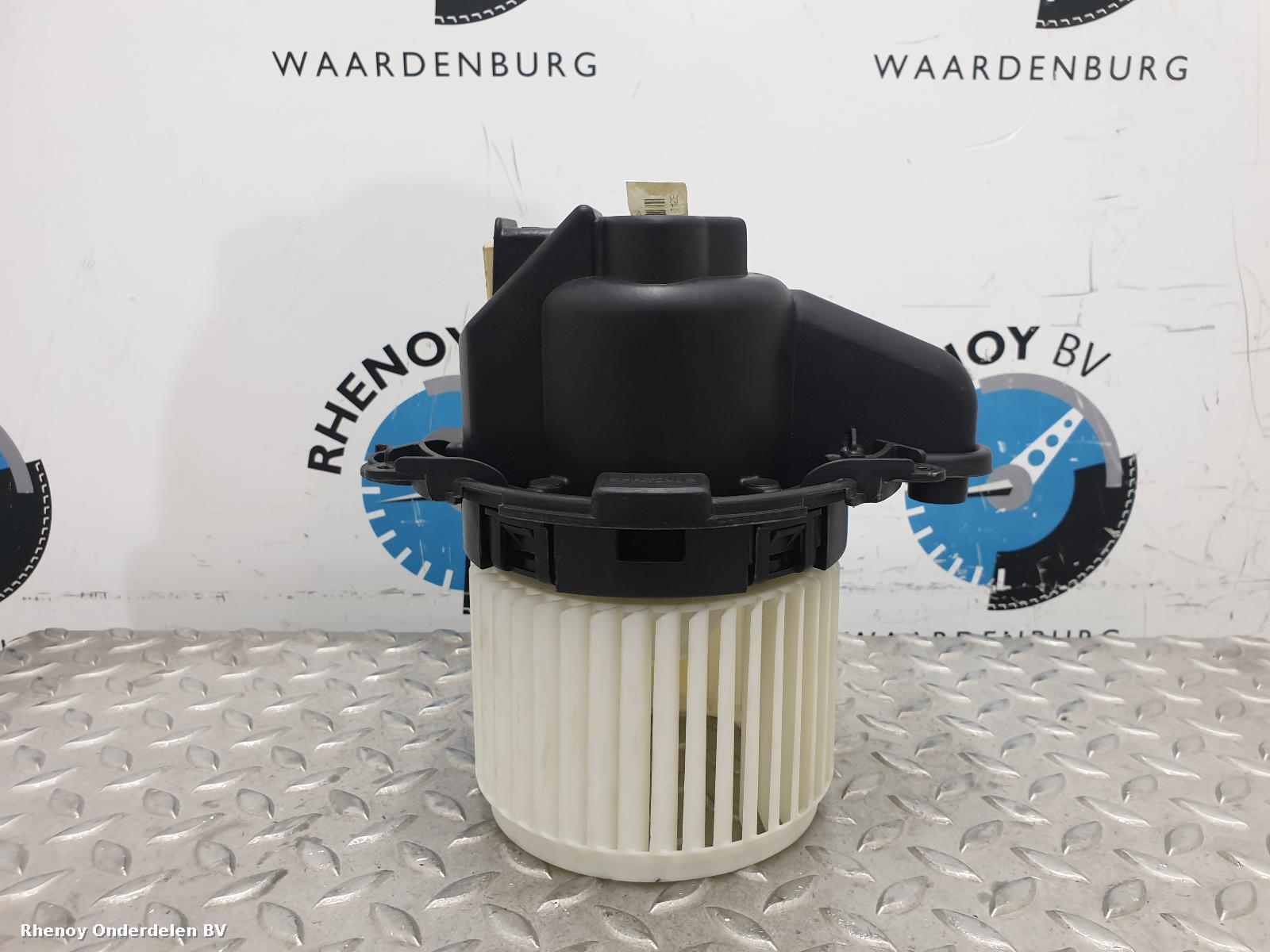 View Auto part KACHELMOTOR DACIA LODGY 2013