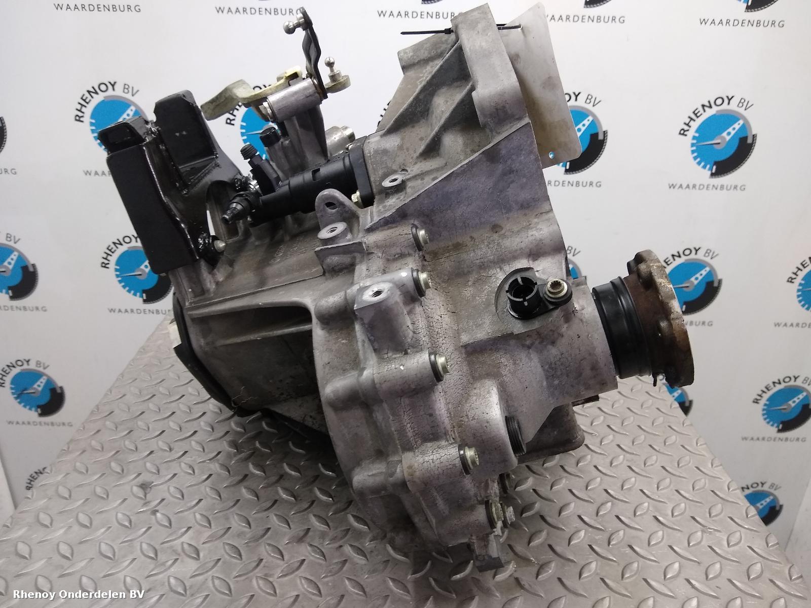 View Auto part TRANSMISSIE / VERSNELLINGSBAK VOLKSWAGEN FOX 2006