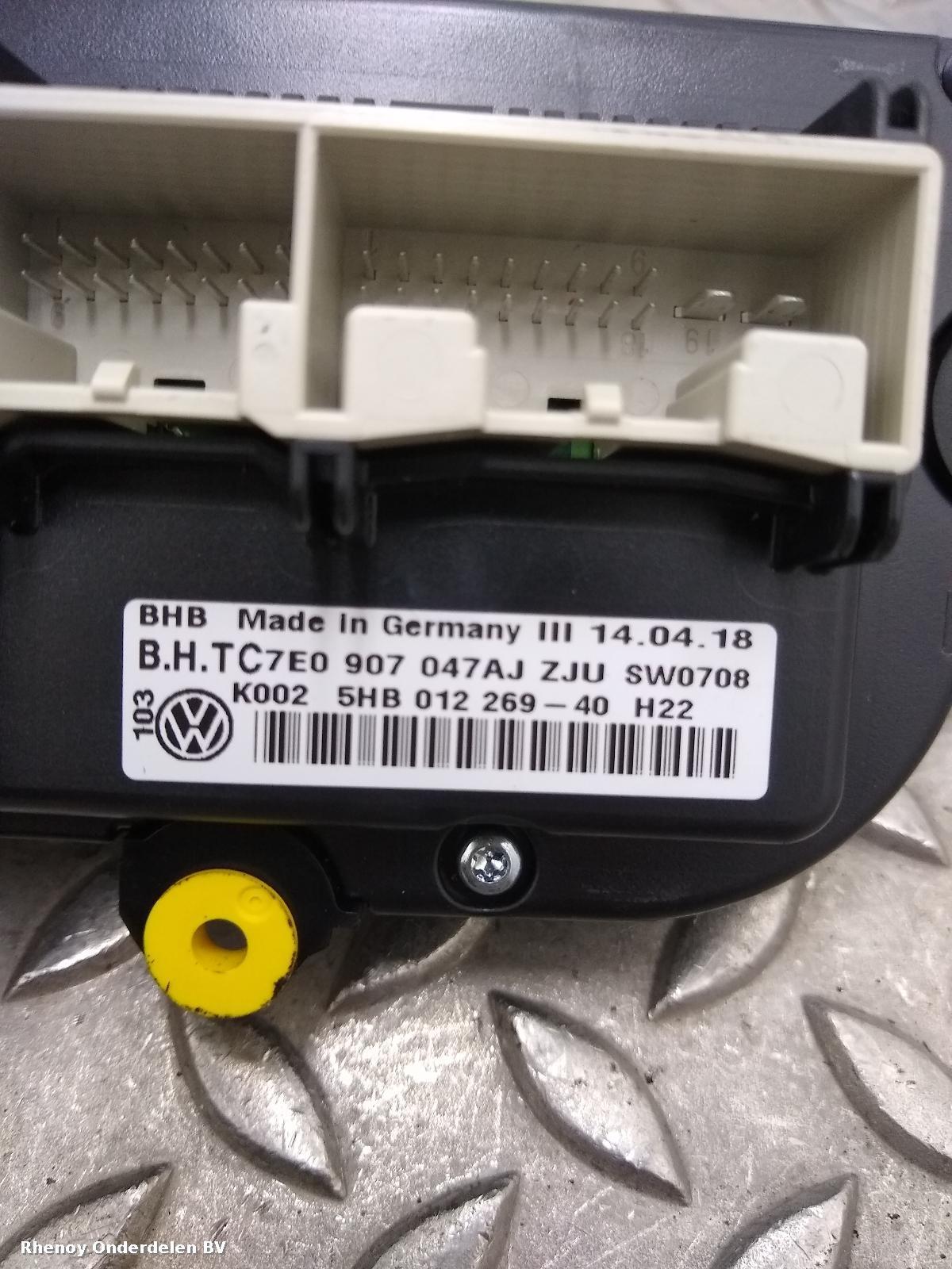 View Auto part KACHEL BEDIENINGSPANEEL VOLKSWAGEN TRANSPORTER 2020