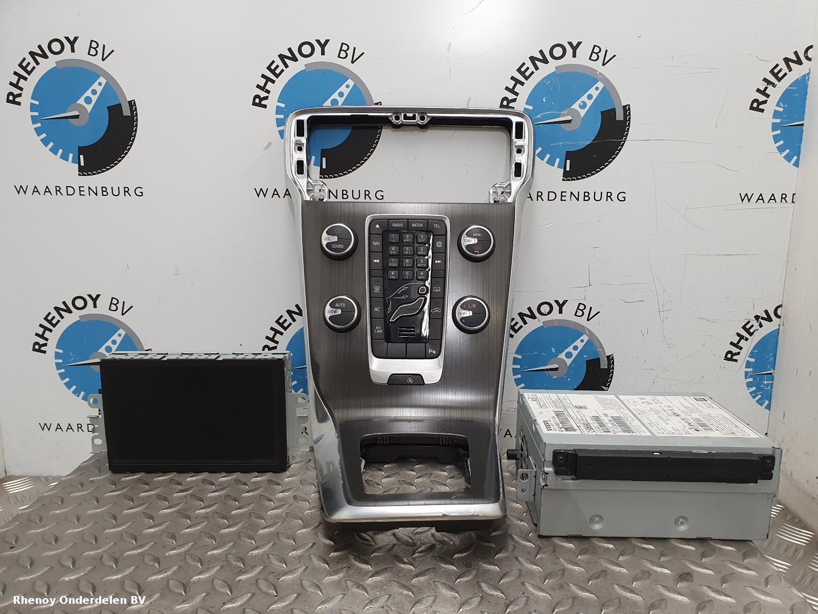 View Auto part SAT_NAV_UNIT VOLVO V40 2015