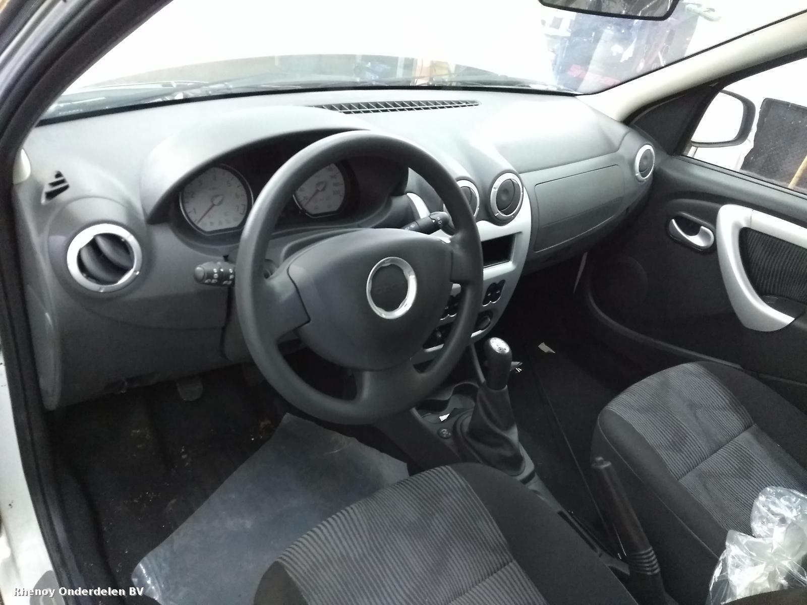 View Auto part VOORKOP COMPLEET DACIA LOGAN 2010