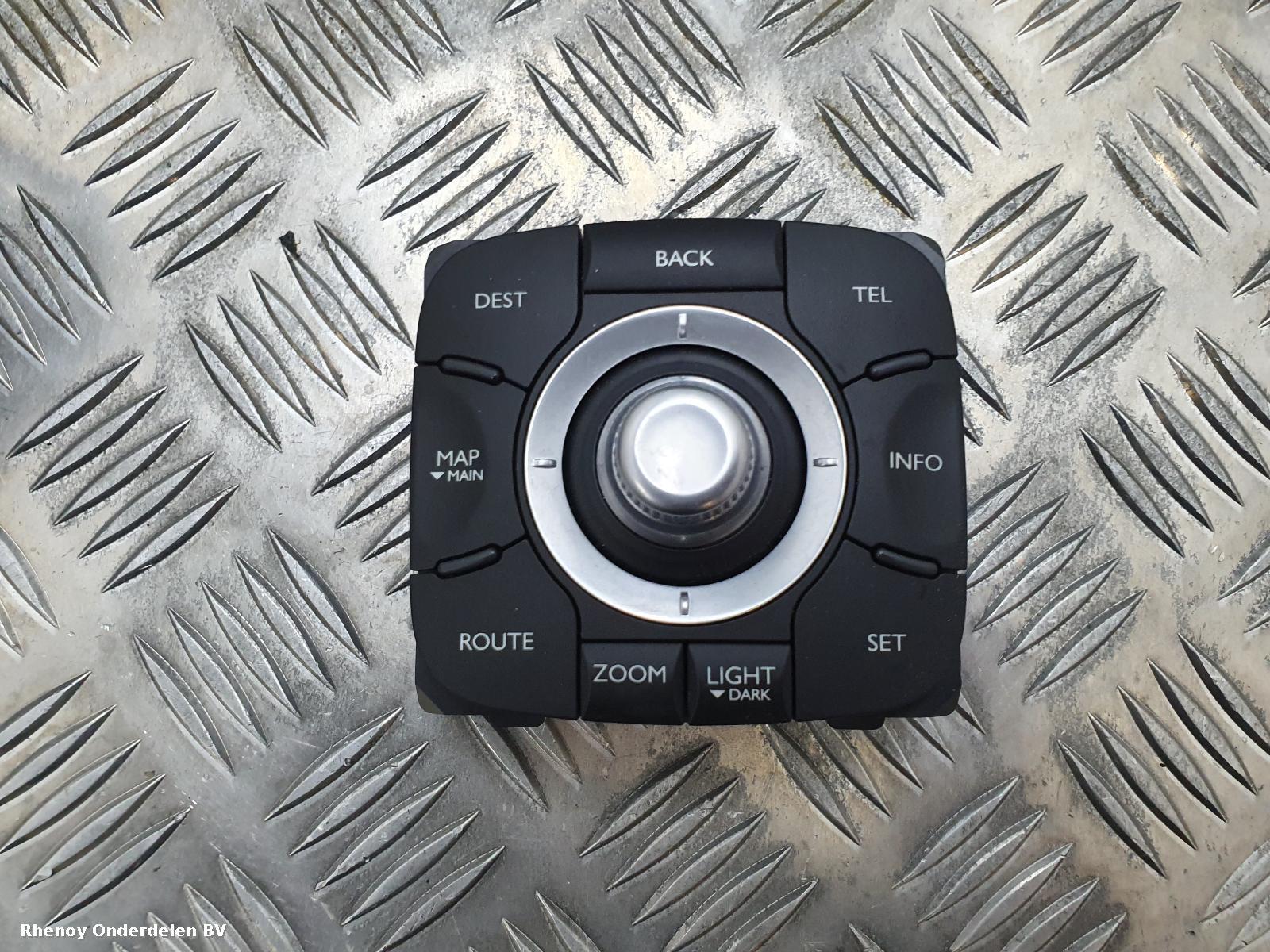 View Auto part NAVIGATIE RENAULT MEGANE 2010