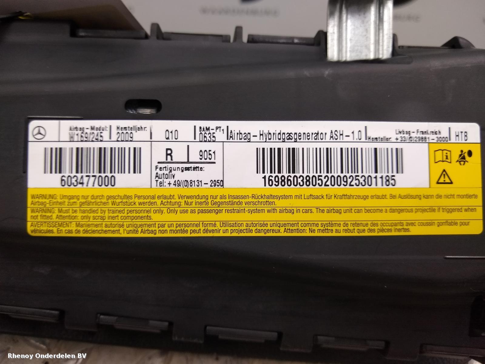 View Auto part AIRBAG RECHTS MERCEDES B CLASS 2010