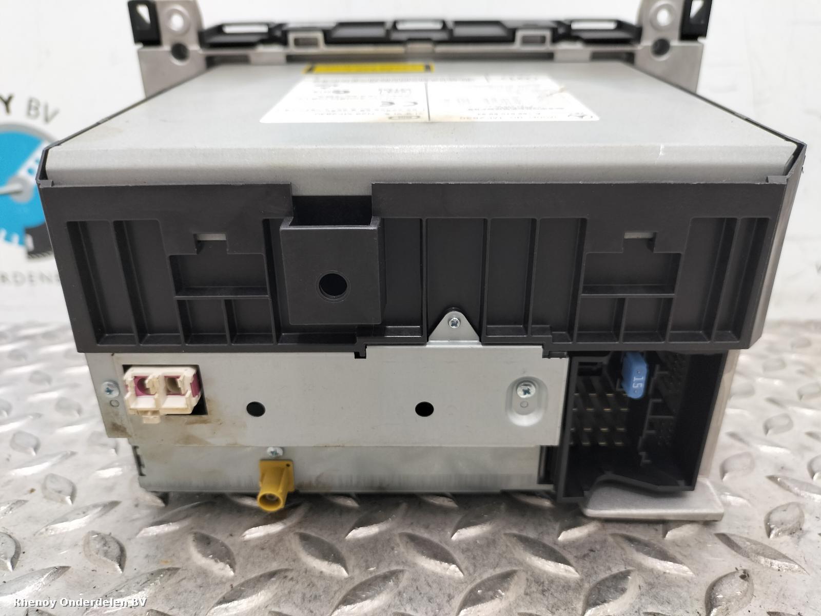 View Auto part RADIO MERCEDES B CLASS 2010