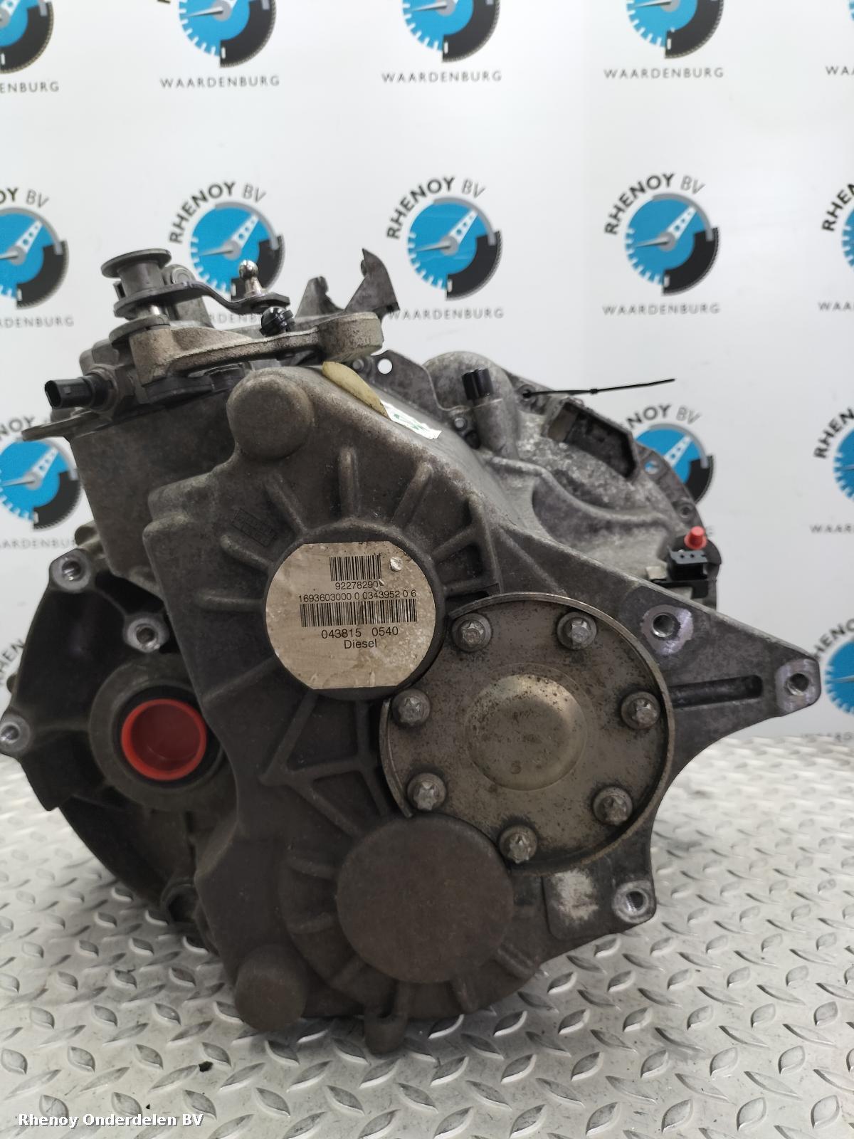 View Auto part TRANSMISSIE / VERSNELLINGSBAK MERCEDES B CLASS 2010