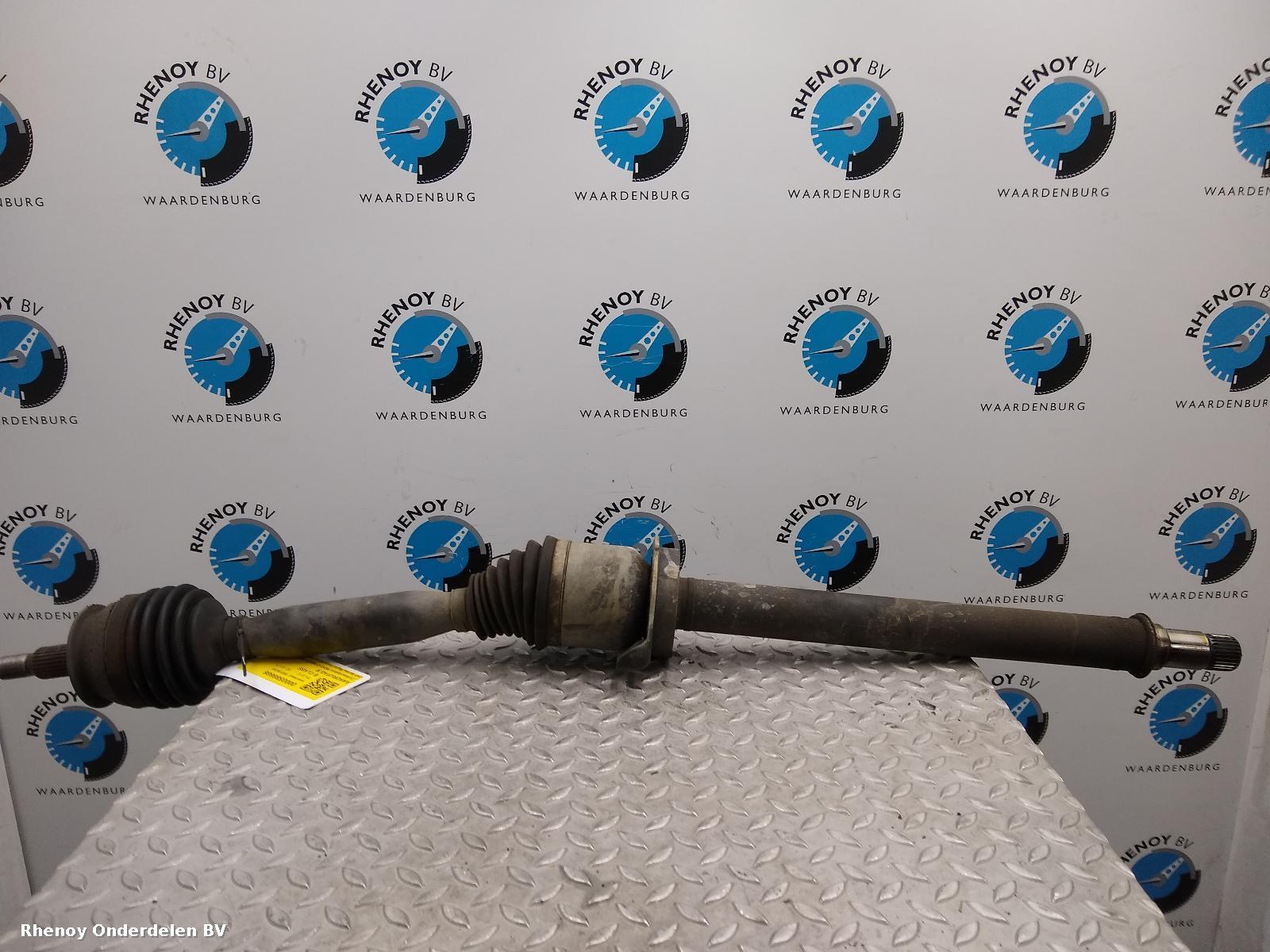 Bekijk Auto-onderdeel AANDRIJFAS R MERCEDES B CLASS 2010