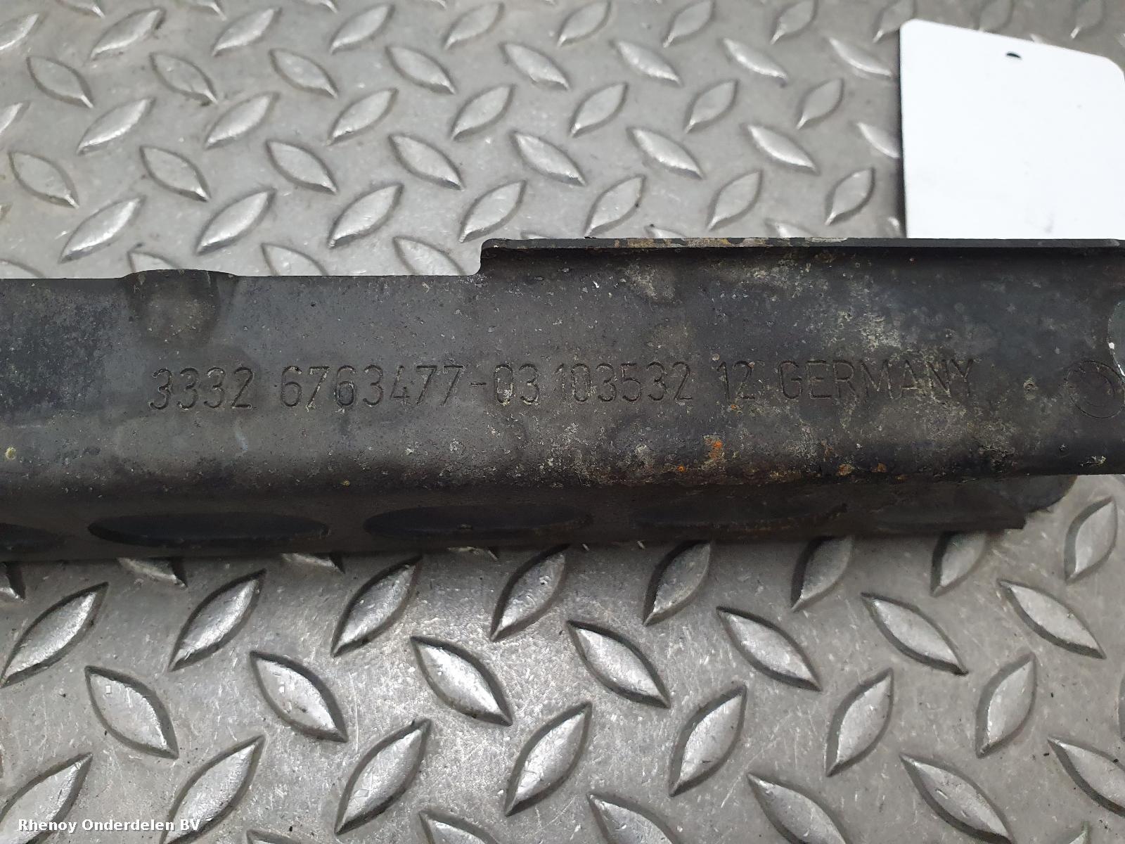 View Auto part DRAAGARM ONDER LA BMW 3 SERIES 2009