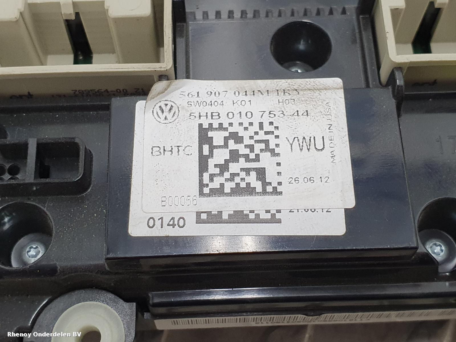 View Auto part KACHEL BEDIENINGSPANEEL VOLKSWAGEN PASSAT 2011