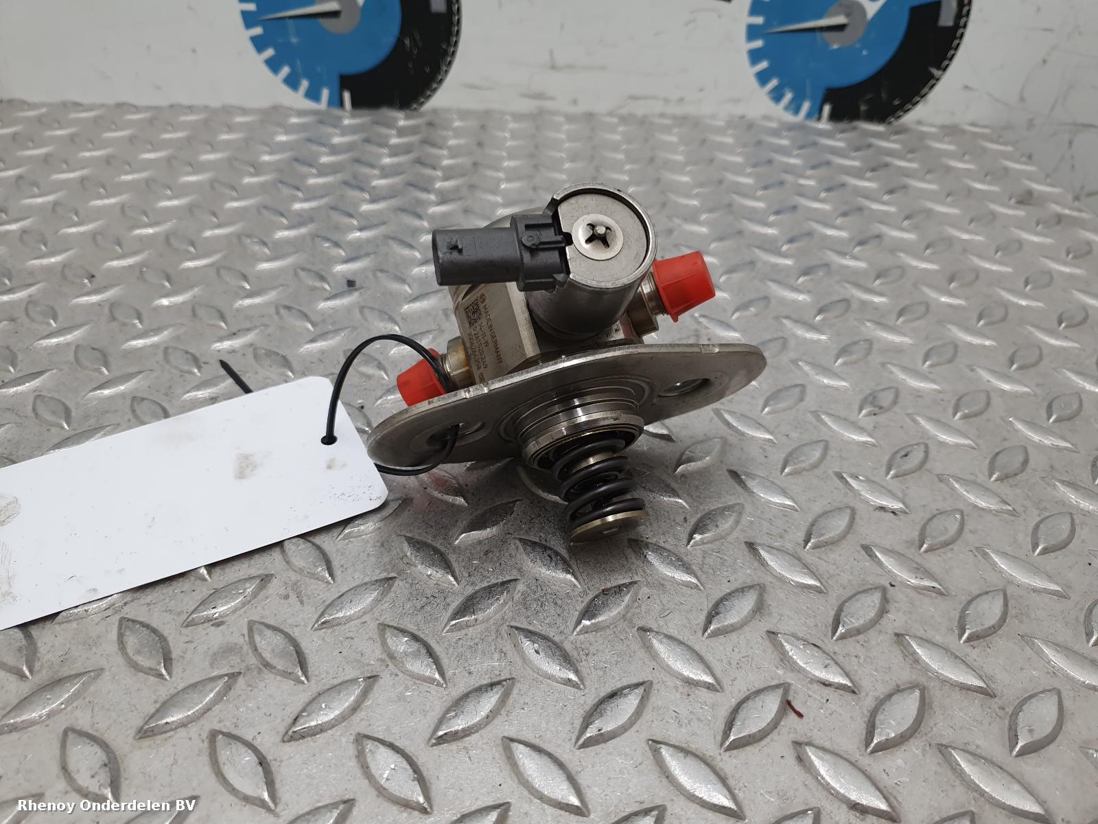 Bekijk Auto-onderdeel BRANDSTOF POMP VOOR DE INJECTOR MINI (BMW) MINI 2015