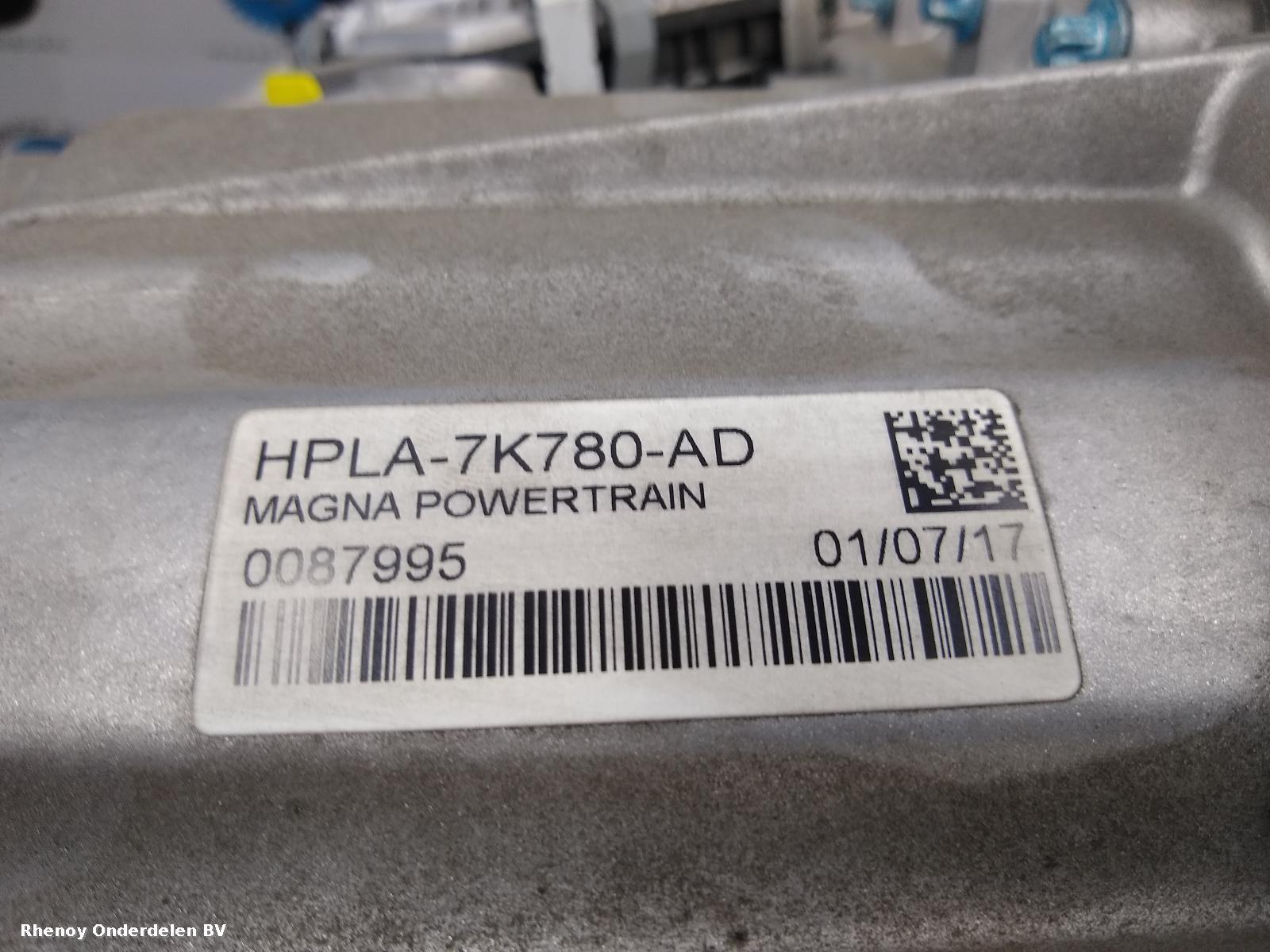 View Auto part TUSSENBAK LAND ROVER DISCOVERY 2018