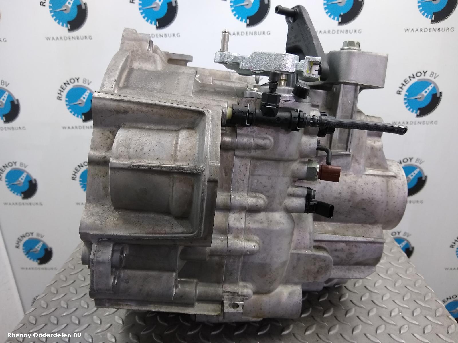 View Auto part TRANSMISSIE / VERSNELLINGSBAK VOLKSWAGEN GOLF 2019