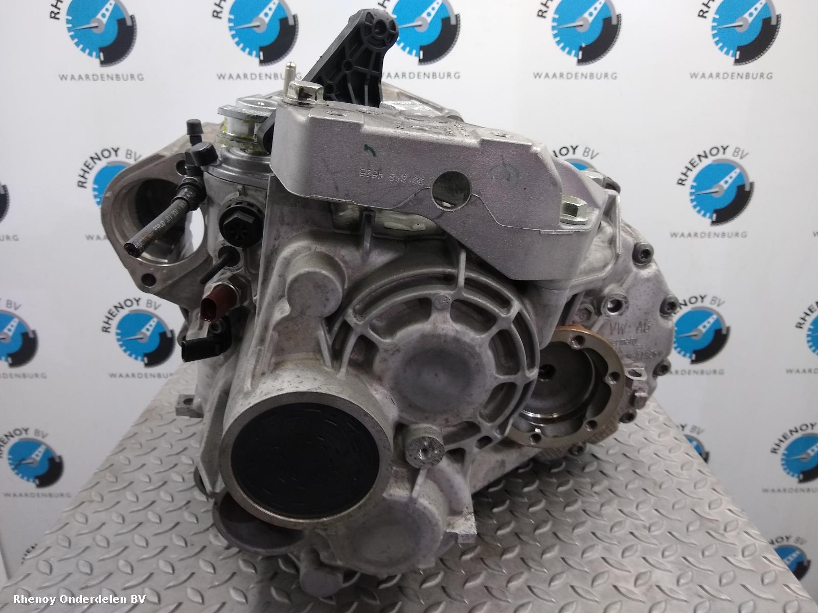 View Auto part TRANSMISSIE / VERSNELLINGSBAK VOLKSWAGEN GOLF 2019