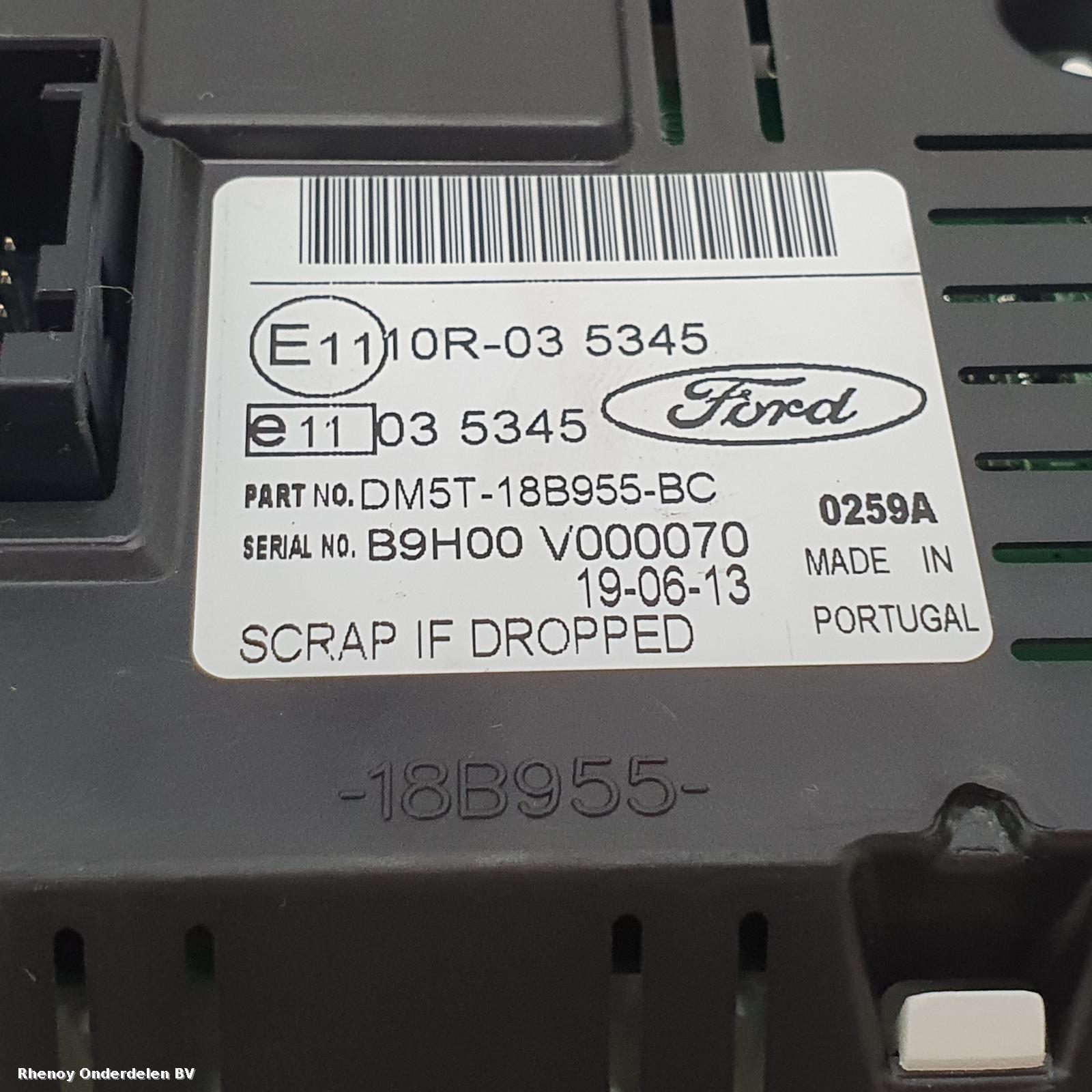 View Auto part RADIO FORD TRANSIT CONNECT 2015