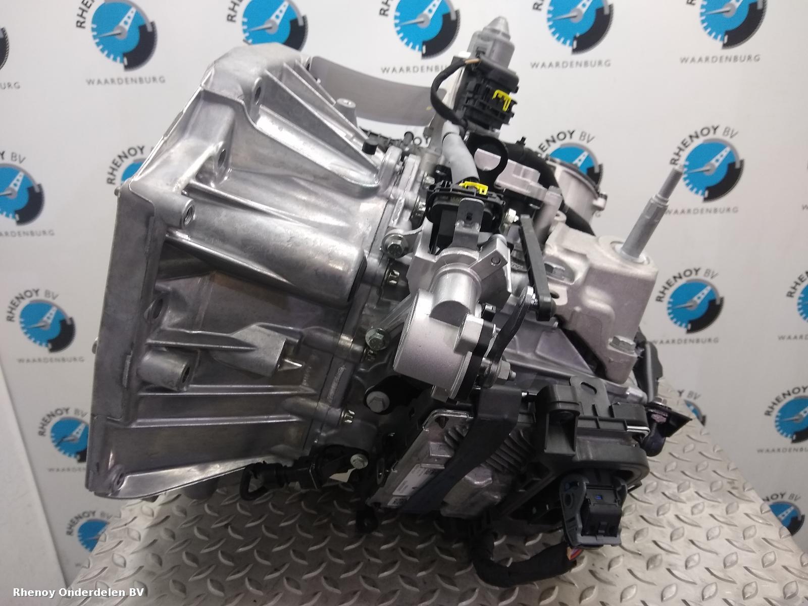 View Auto part TRANSMISSIE / VERSNELLINGSBAK DACIA SANDERO STEPWAY 2018