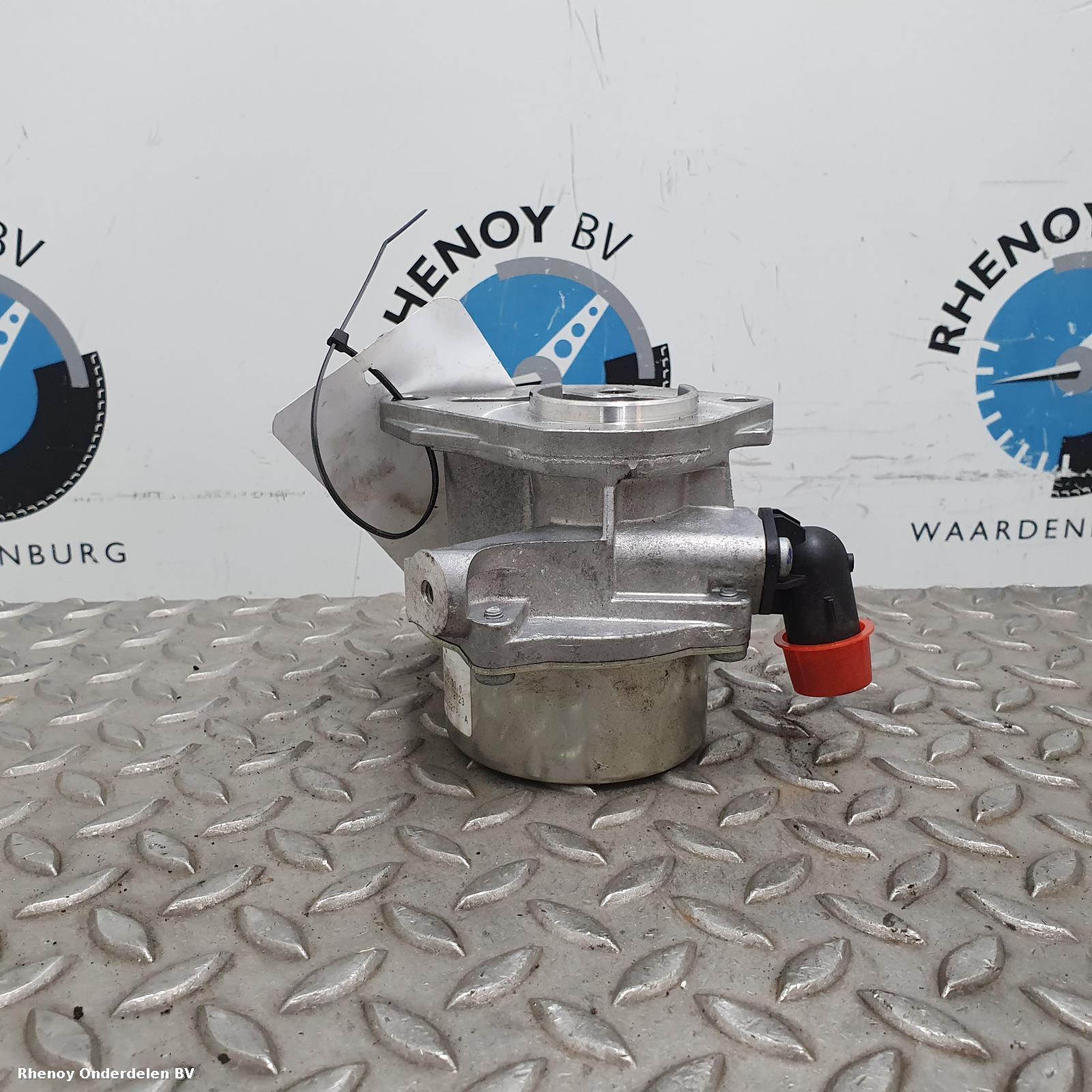 Bekijk Auto-onderdeel VACUUMPOMP RENAULT MEGANE 2019