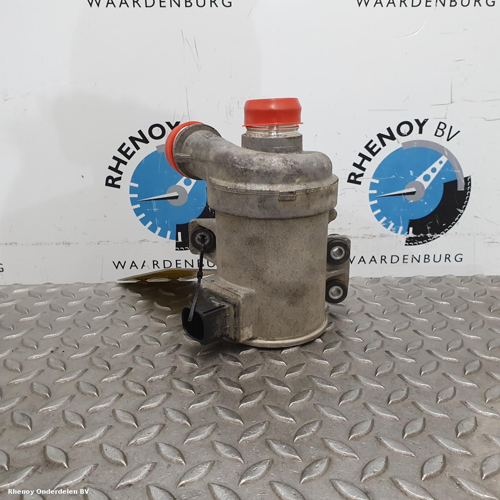 Bekijk Auto-onderdeel WATERPOMP BMW X1 2013
