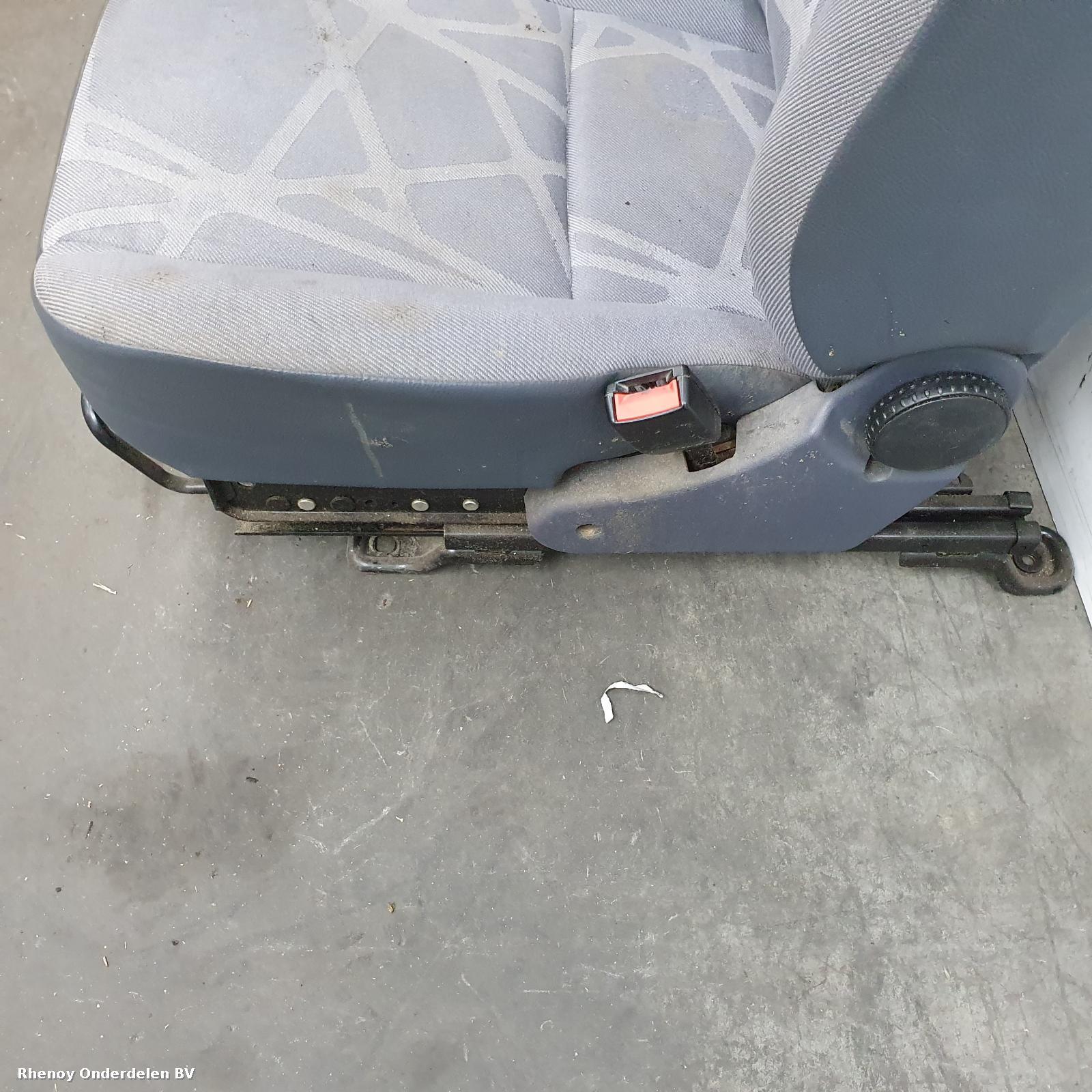 2010 FORD TRANSIT CONNECT STOEL VOOR View Auto part STOEL VOOR FORD TRANSIT CONNECT 2010