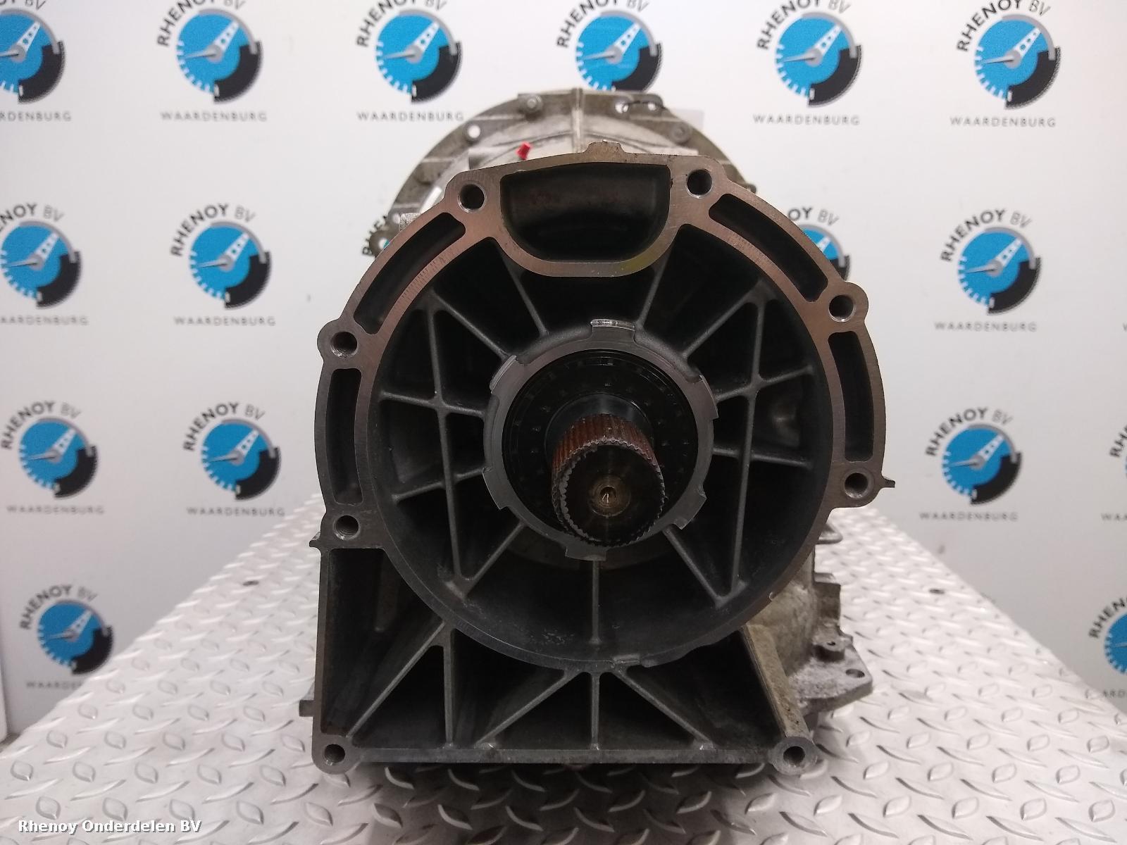 View Auto part TRANSMISSIE / VERSNELLINGSBAK LAND ROVER RANGE ROVER 2013