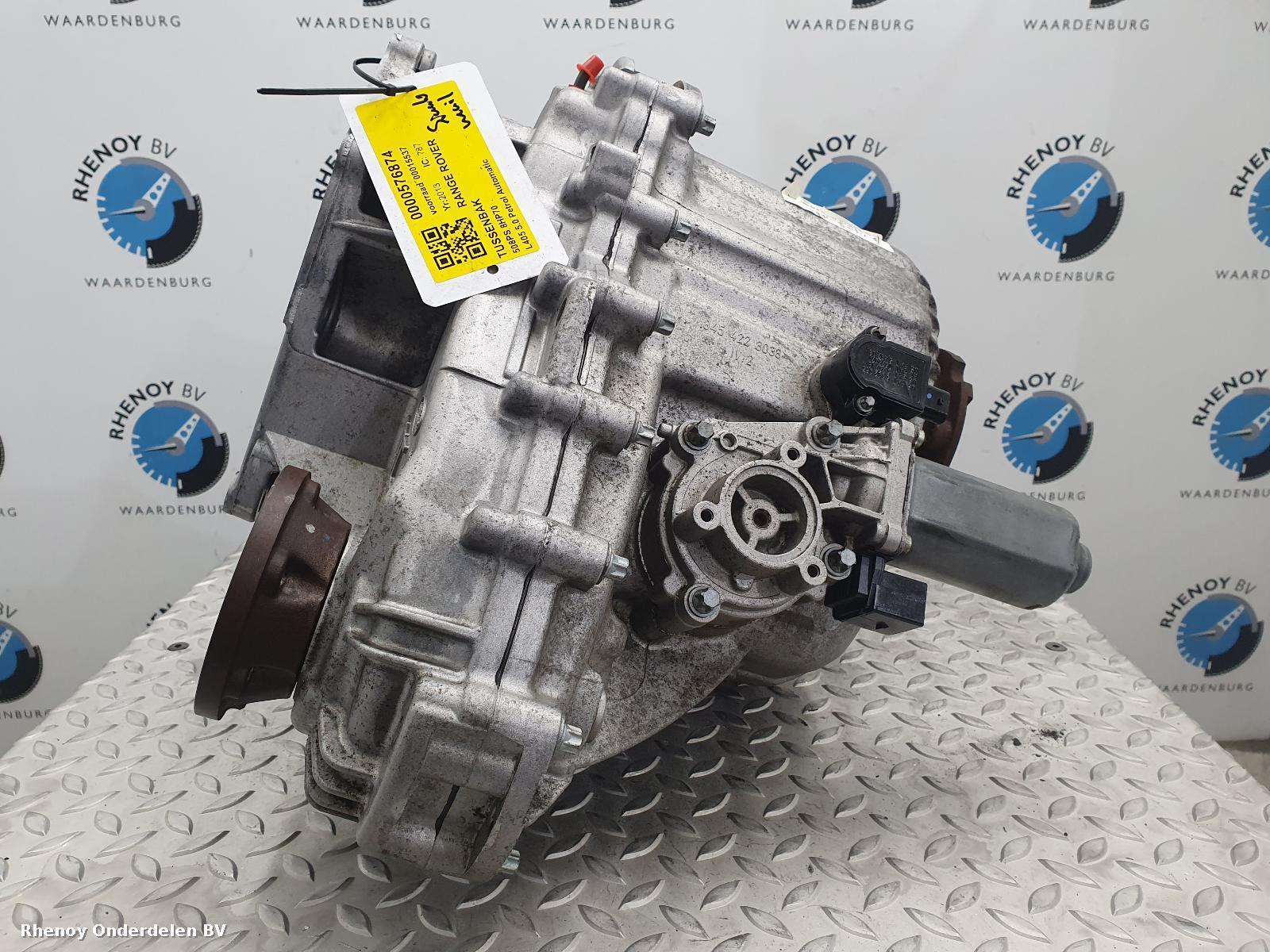View Auto part TUSSENBAK LAND ROVER RANGE ROVER 2013
