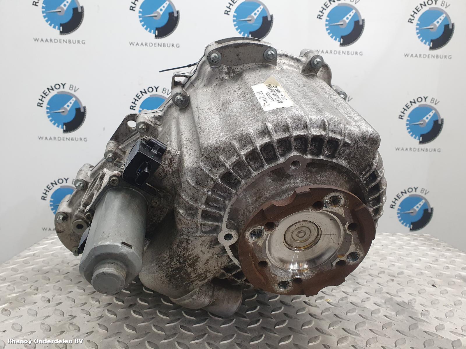 View Auto part TUSSENBAK LAND ROVER RANGE ROVER 2013