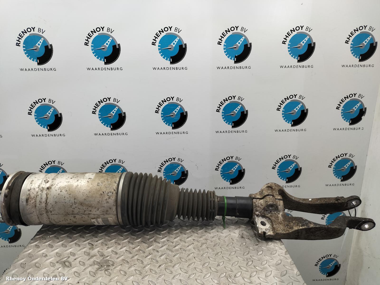 Bekijk Auto-onderdeel VEERPOOT / SCHOKBREKER LV LAND ROVER RANGE ROVER 2013