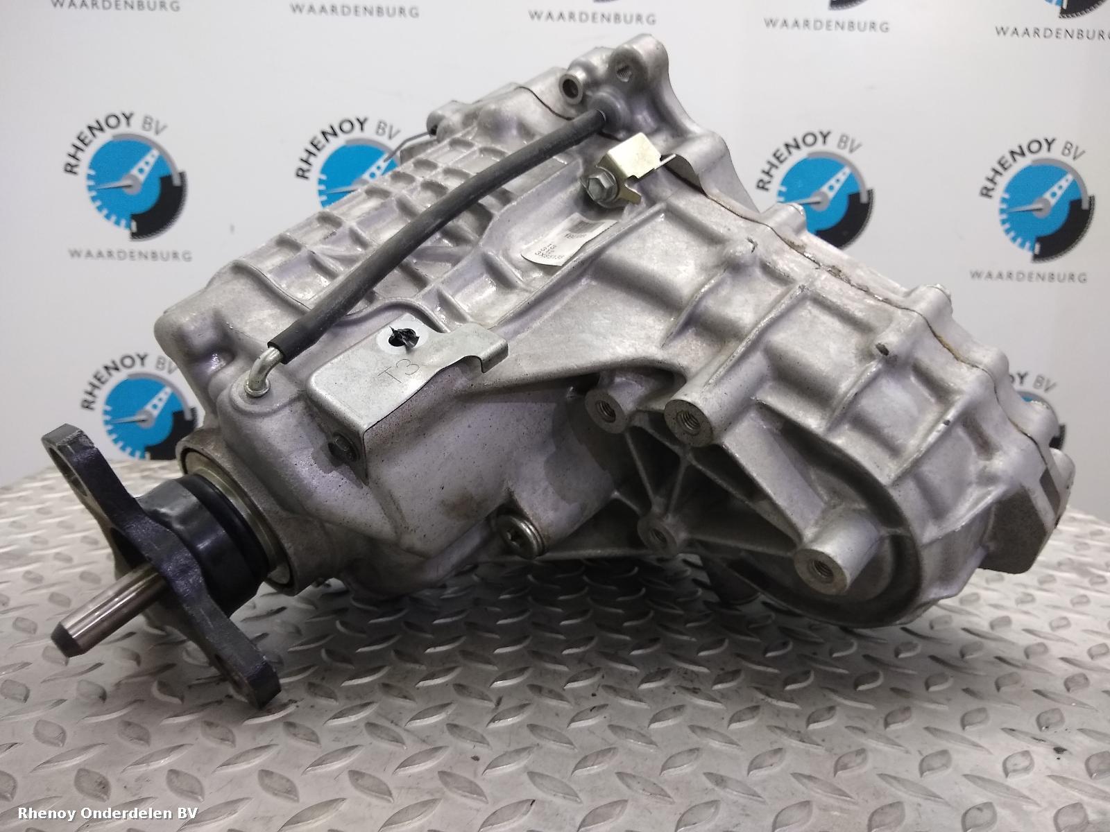 Bekijk Auto-onderdeel TUSSENBAK INFINITI QX70 2013