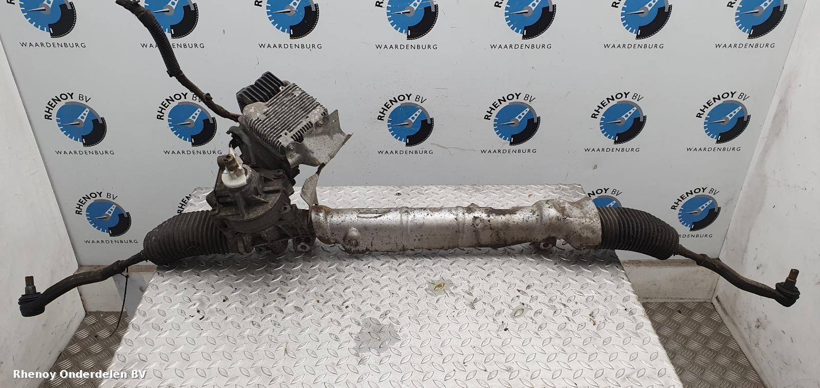 Bekijk Auto-onderdeel STUURHUIS MERCEDES B CLASS 2007