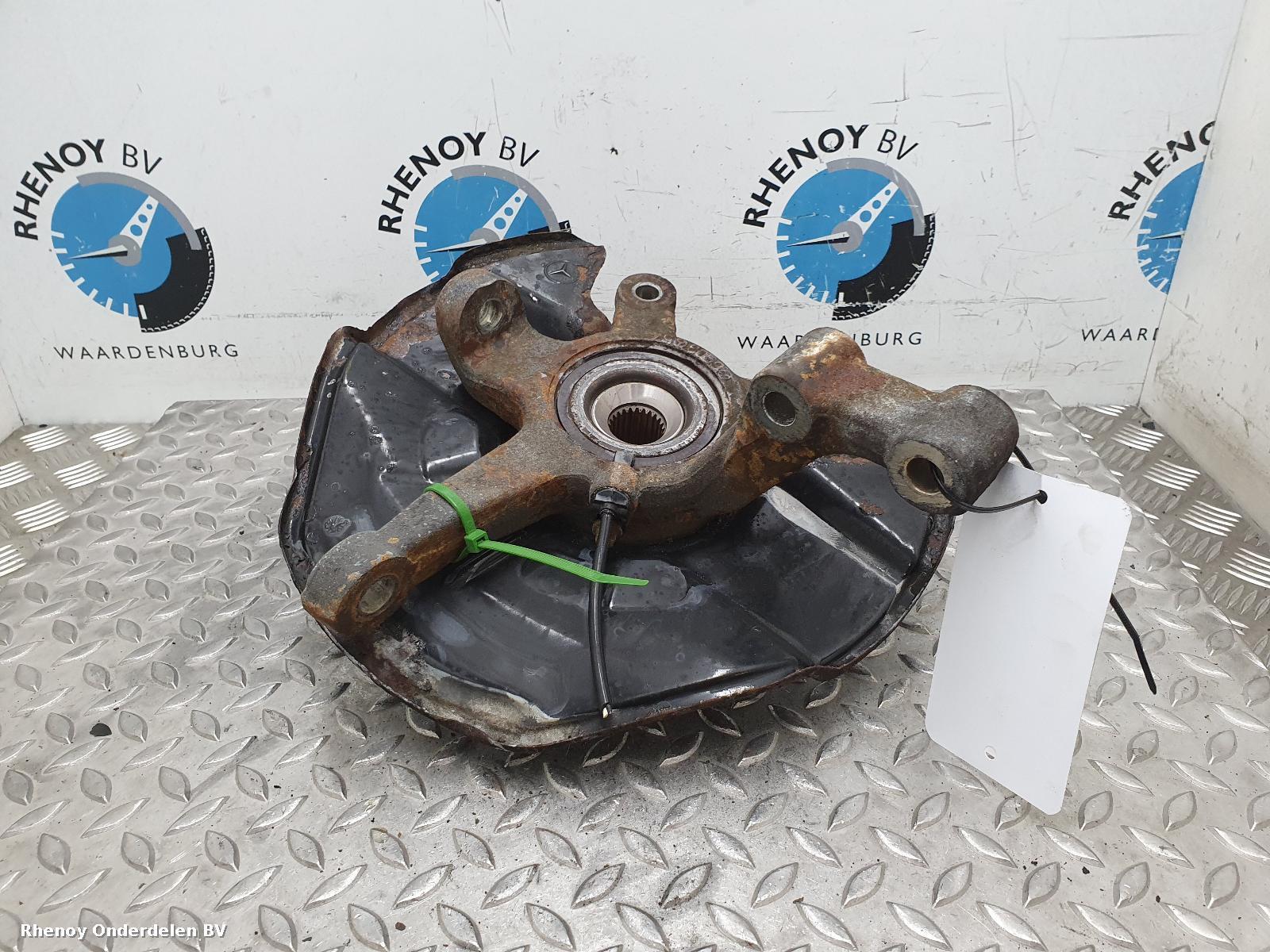 Bekijk Auto-onderdeel FUSEE LV MERCEDES B CLASS 2007