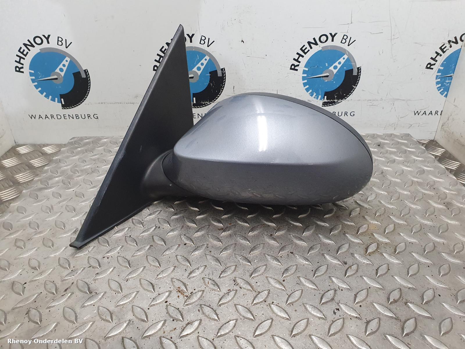 2004 BMW 1 SERIES SPIEGEL L View Auto part SPIEGEL L BMW 1 SERIES 2004