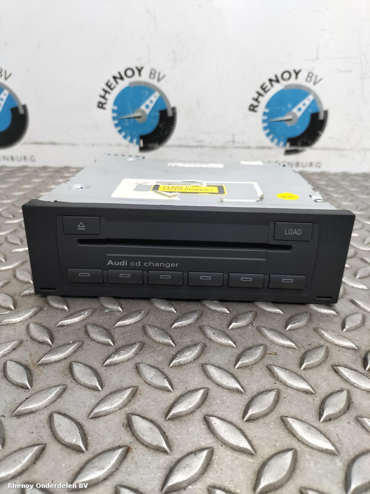 View Auto part CD / DVD / NAVIGATIE SPELER AUDI A4 2006