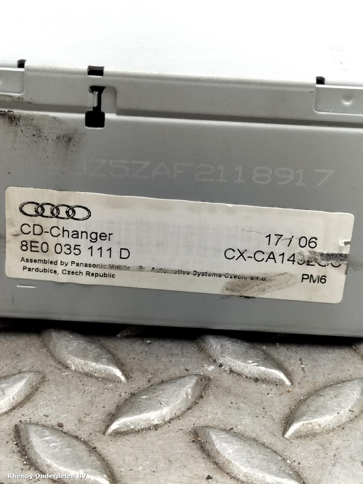 View Auto part CD / DVD / NAVIGATIE SPELER AUDI A4 2006