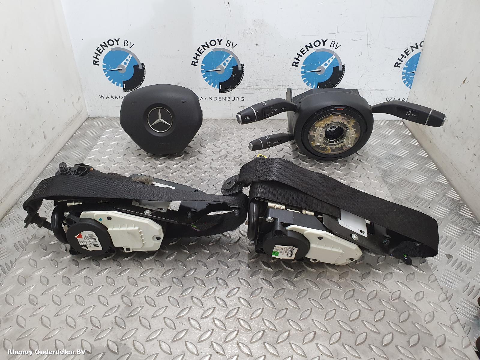 Bekijk Auto-onderdeel AIRBAG SET MERCEDES B CLASS 2014