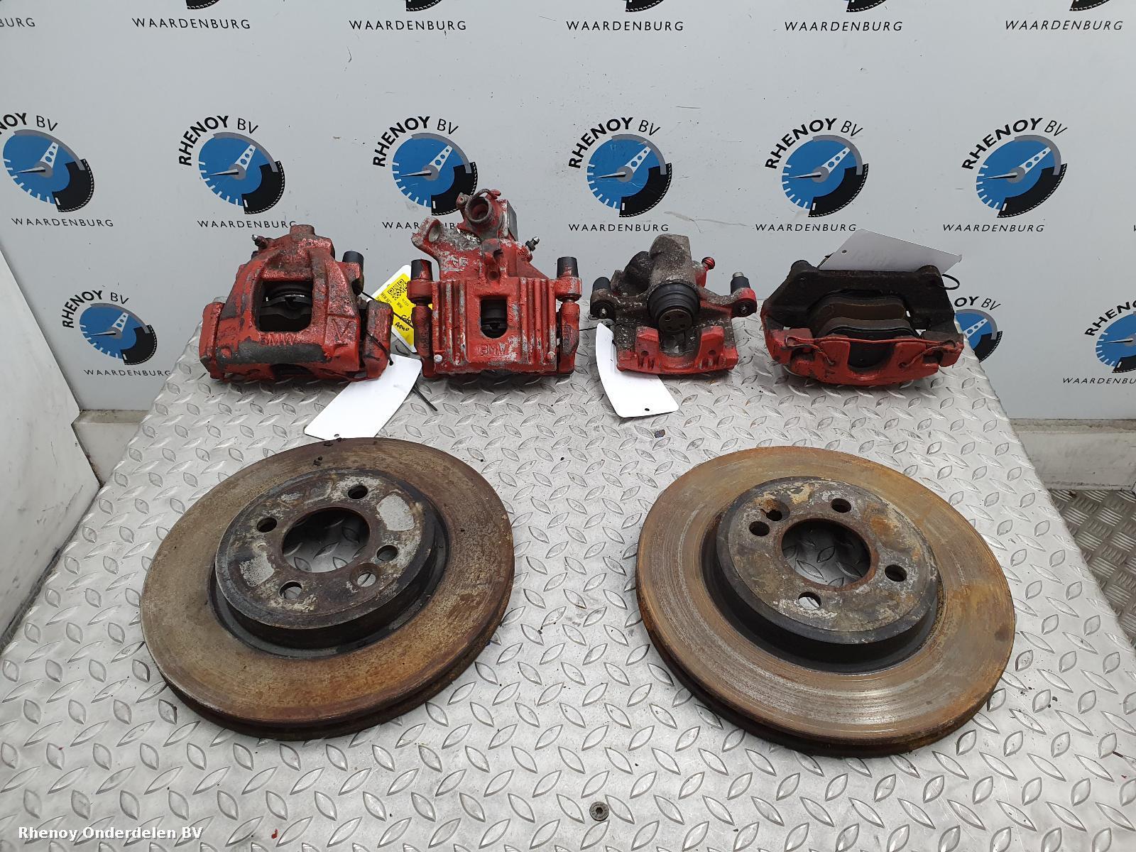 Bekijk Auto-onderdeel REM SET MINI (BMW) MINI 2004