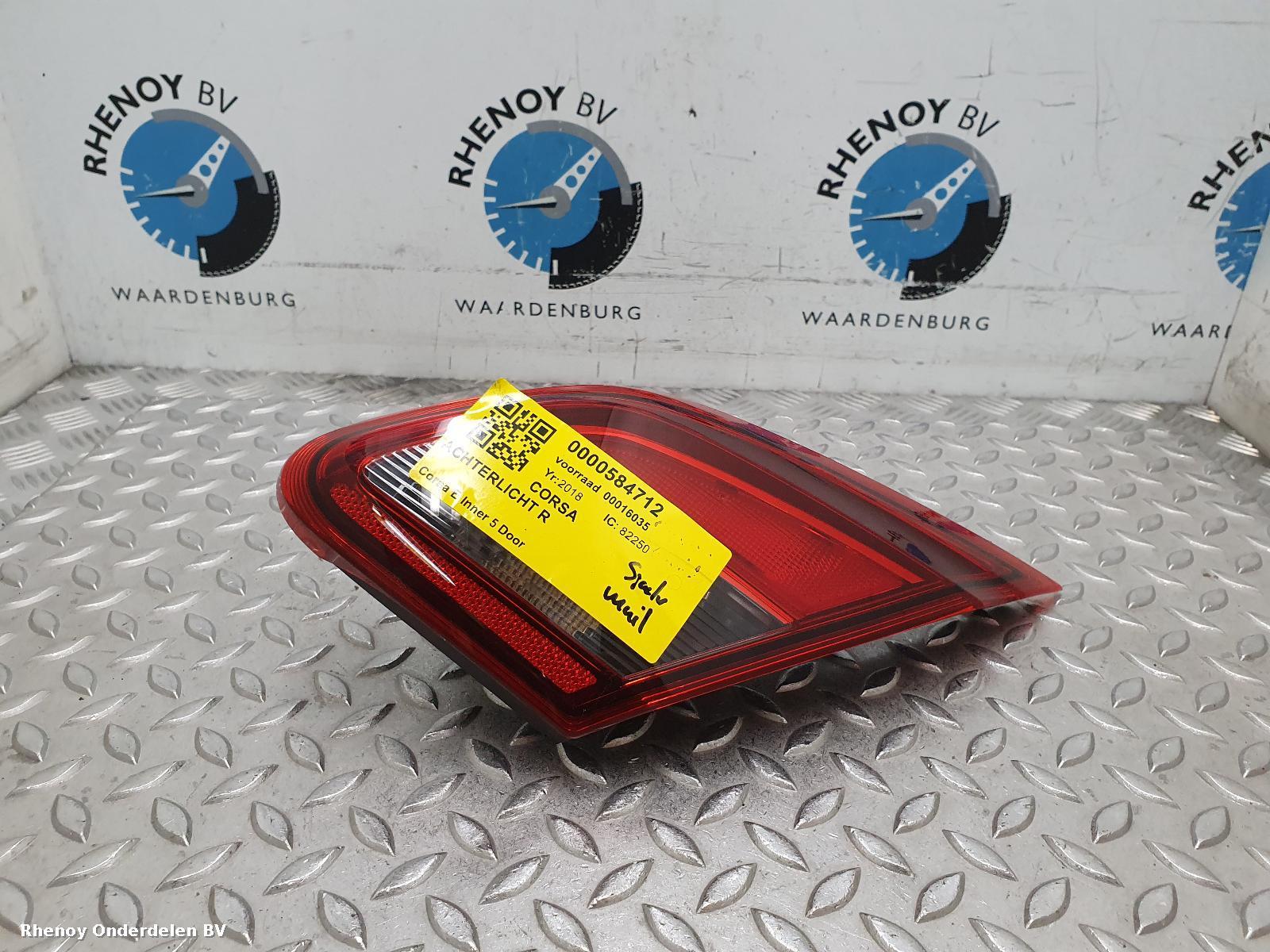 Bekijk Auto-onderdeel ACHTERLICHT R OPEL / VAUXHALL CORSA 2018